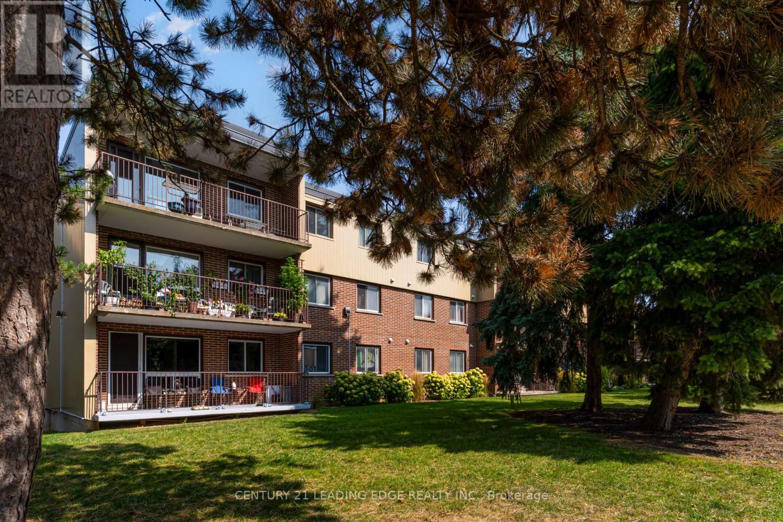 314 - 30 Avalon Place, Kitchener, Ontario  N2M 4N6 - Photo 1 - X12442563
