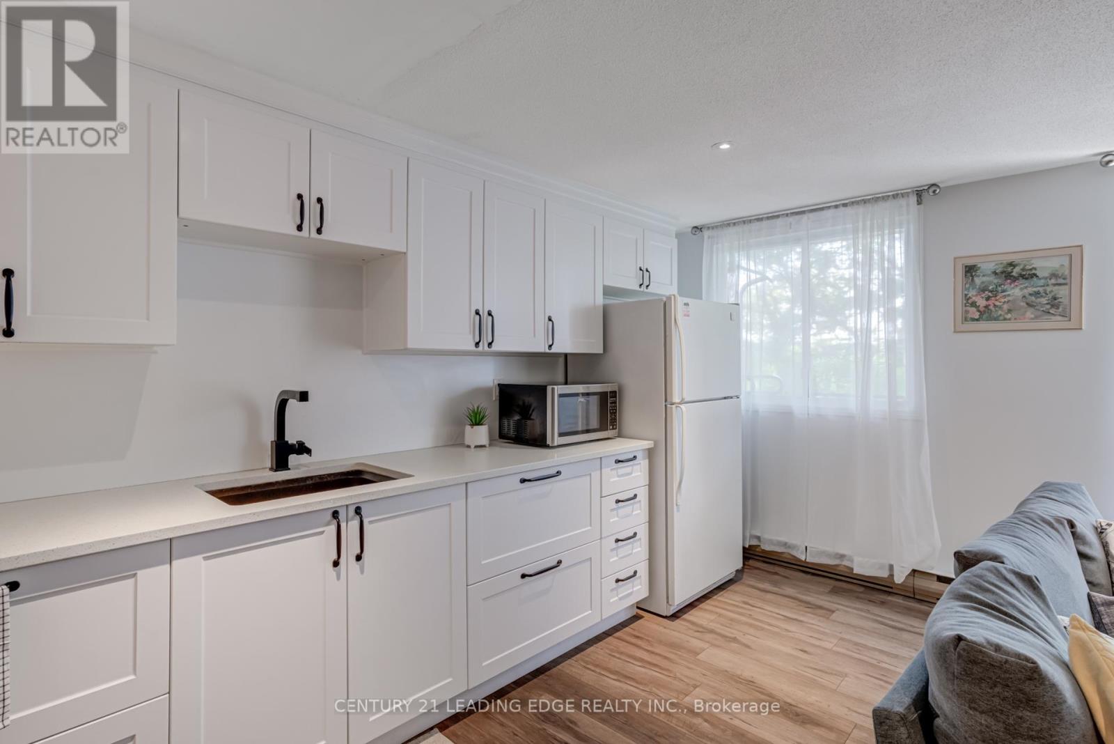 314 - 30 Avalon Place, Kitchener, Ontario  N2M 4N6 - Photo 32 - X12442563