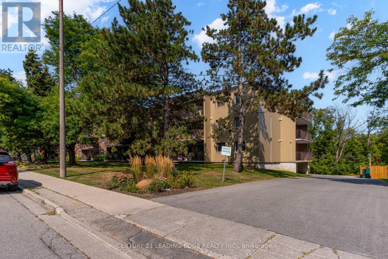 314 - 30 Avalon Place, Kitchener, Ontario  N2M 4N6 - Photo 38 - X12442563