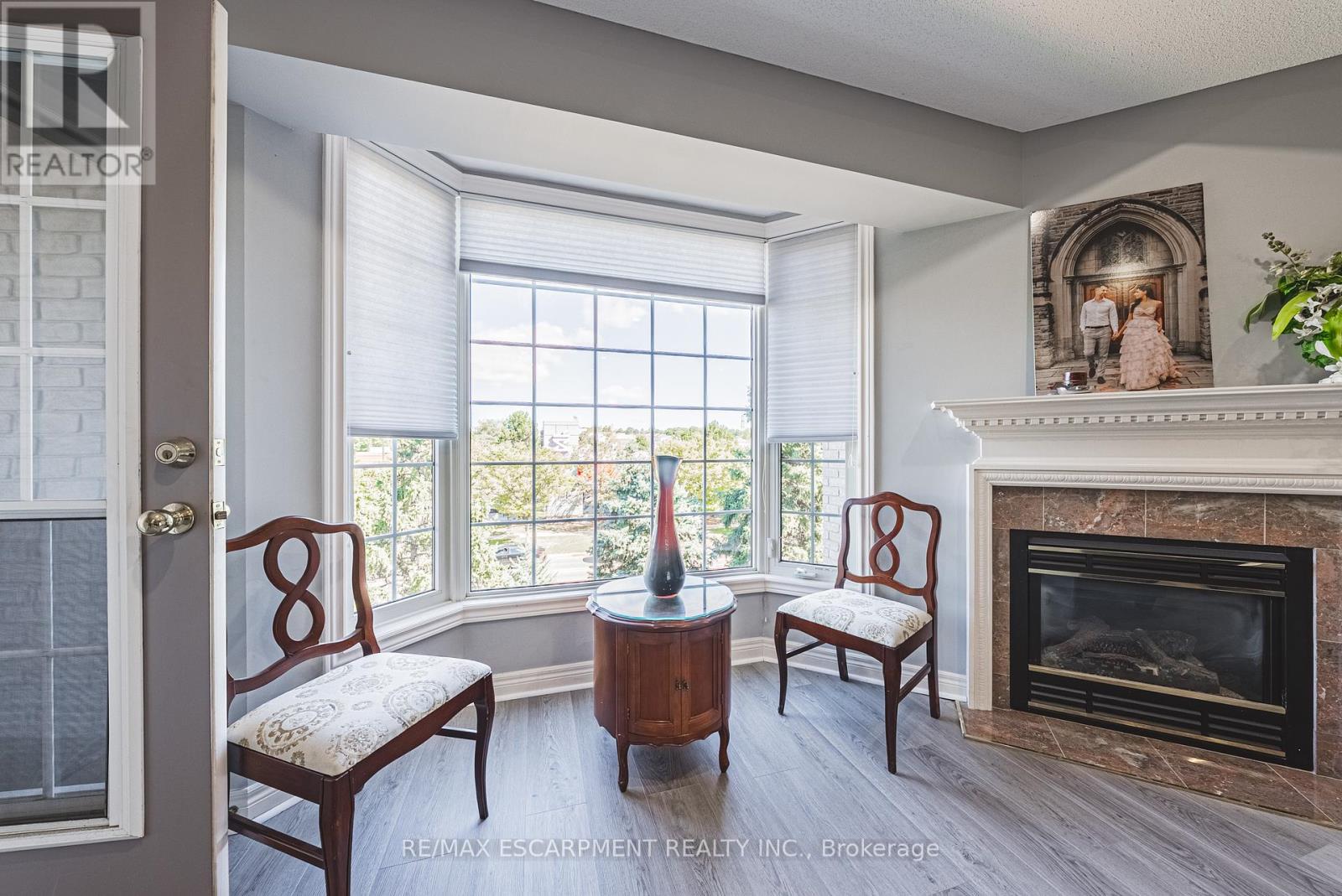 308 - 990 Golf Links Road, Hamilton (Meadowlands), Ontario  L9K 1J8 - Photo 17 - X12442574