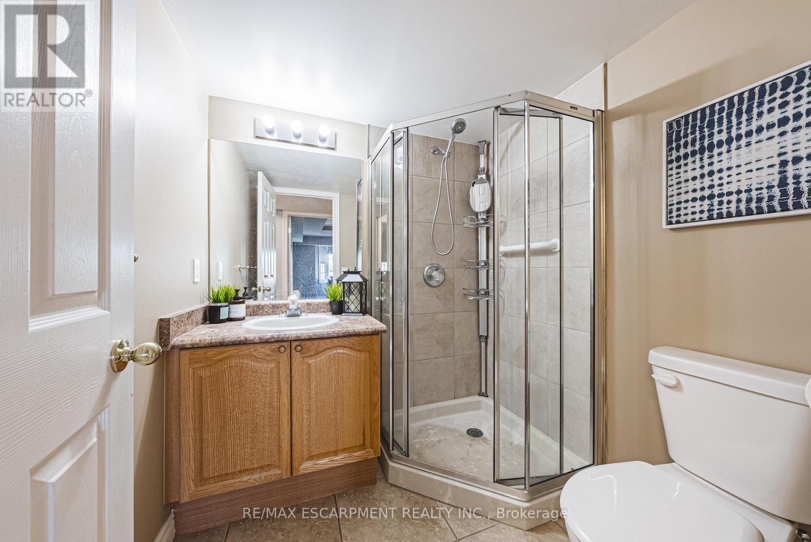 308 - 990 Golf Links Road, Hamilton (Meadowlands), Ontario  L9K 1J8 - Photo 21 - X12442574
