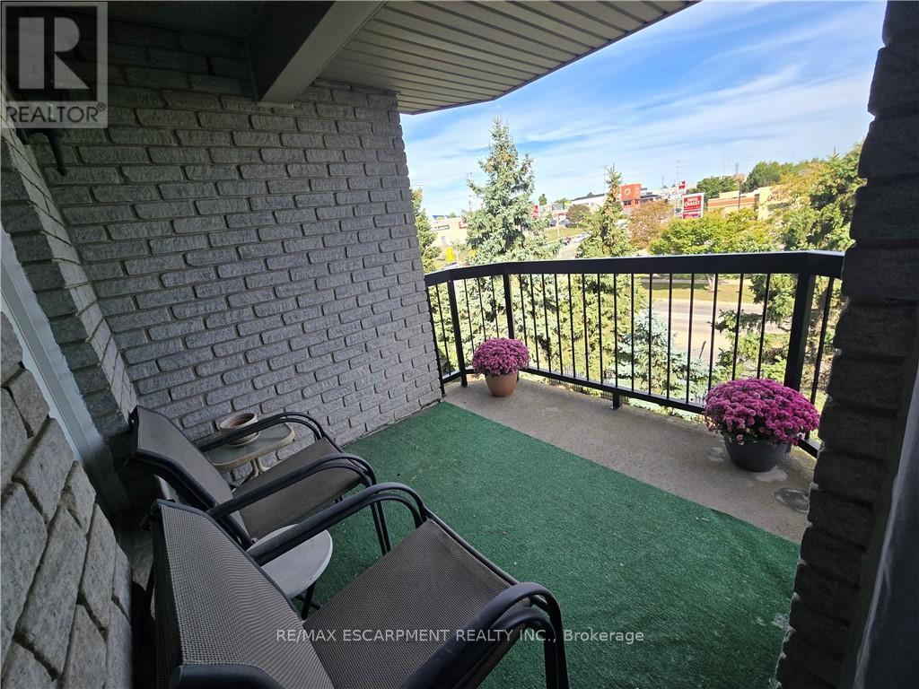 308 - 990 Golf Links Road, Hamilton (Meadowlands), Ontario  L9K 1J8 - Photo 28 - X12442574