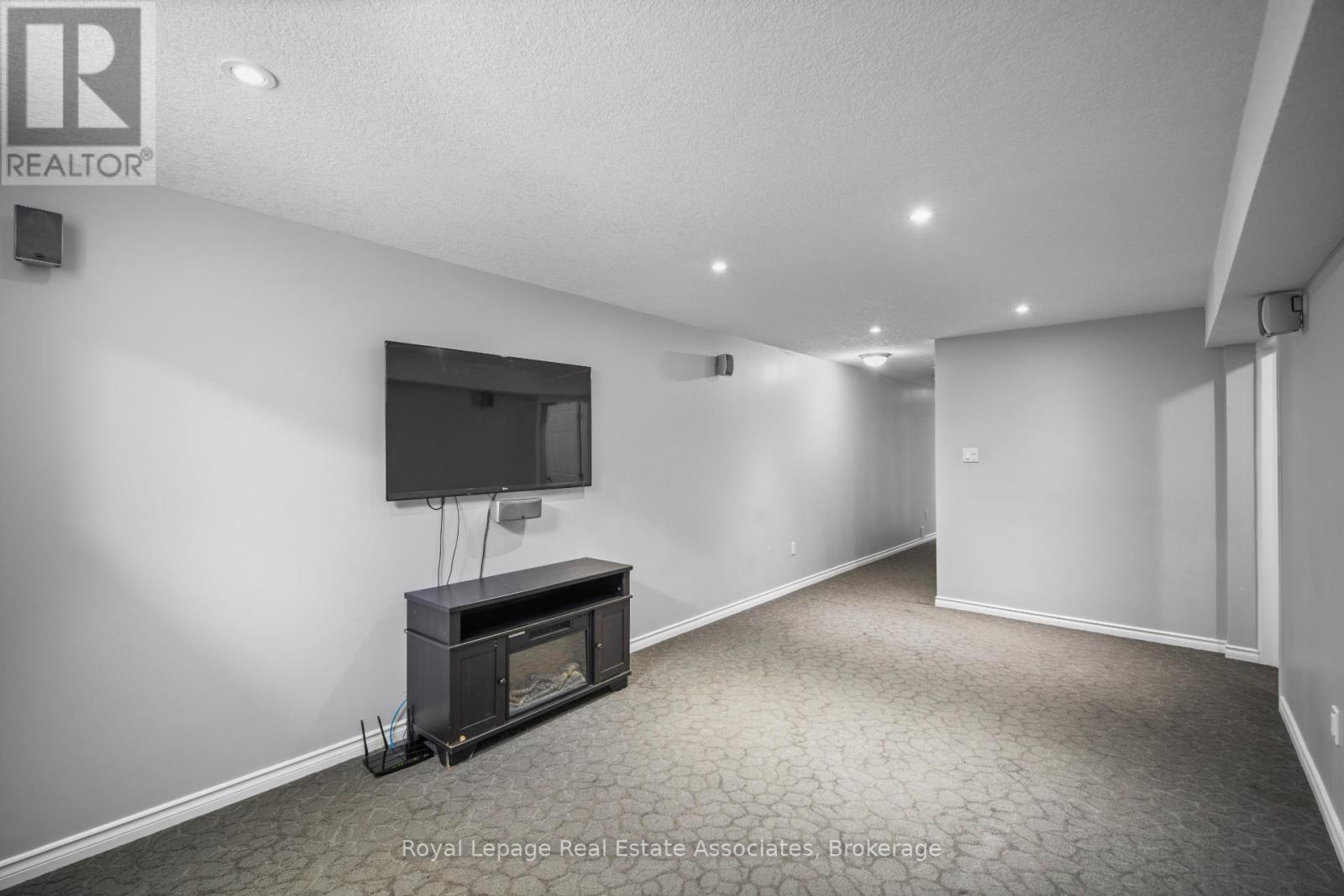 439 Moorlands Crescent, Kitchener, Ontario  N2P 0C9 - Photo 38 - X12442617