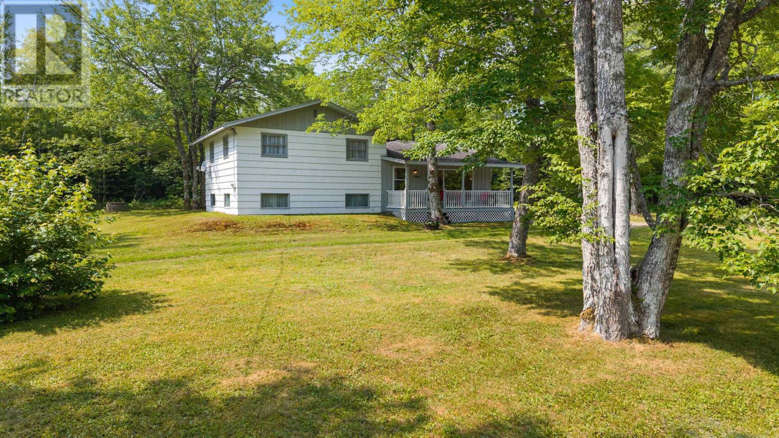 19014 Highway 2, Fort Ellis, Nova Scotia  B0N 2J0 - Photo 1 - 202518370