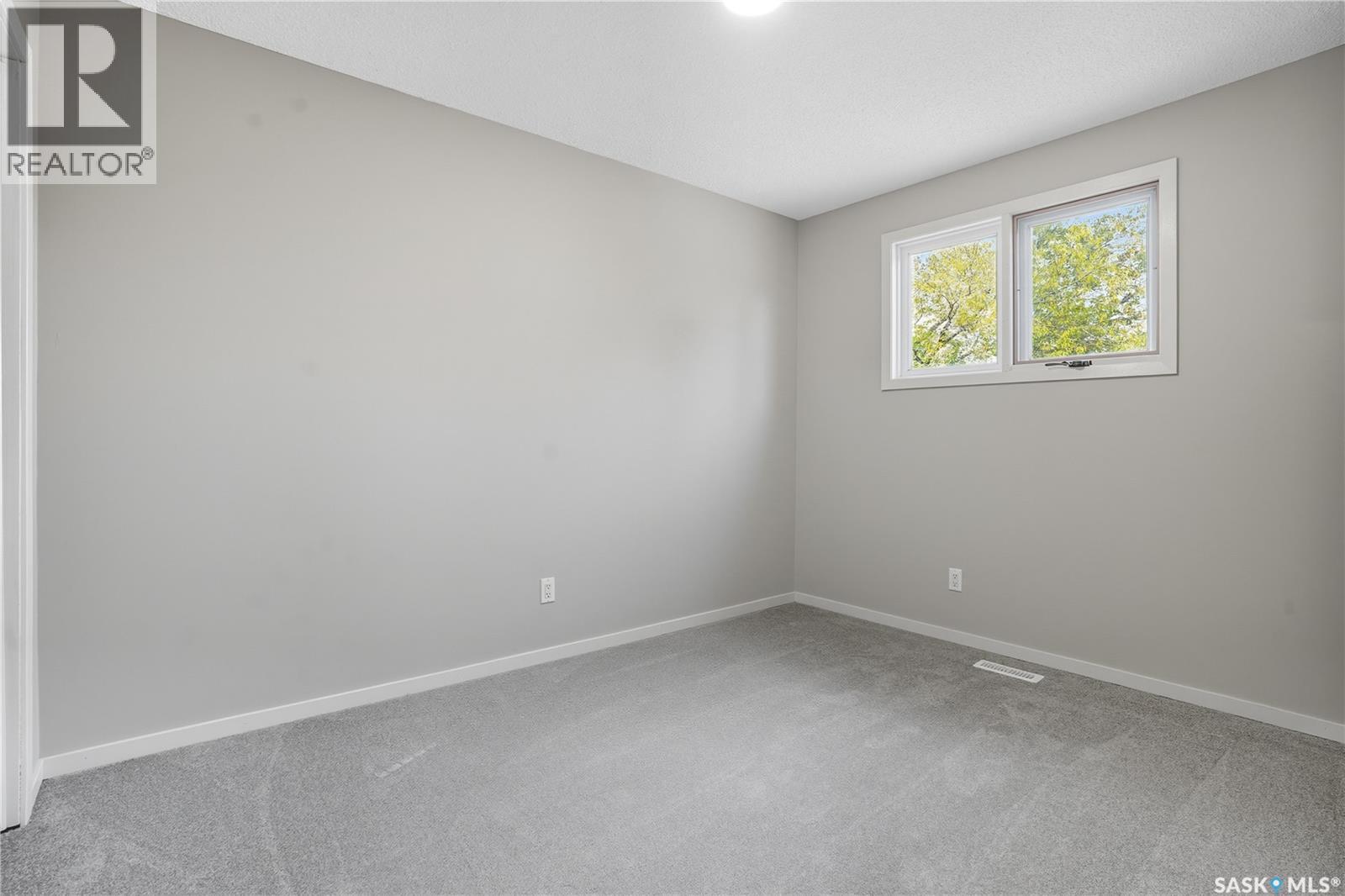 42 Aitken Crescent, Regina, Saskatchewan  S4R 5W7 - Photo 25 - SK019882