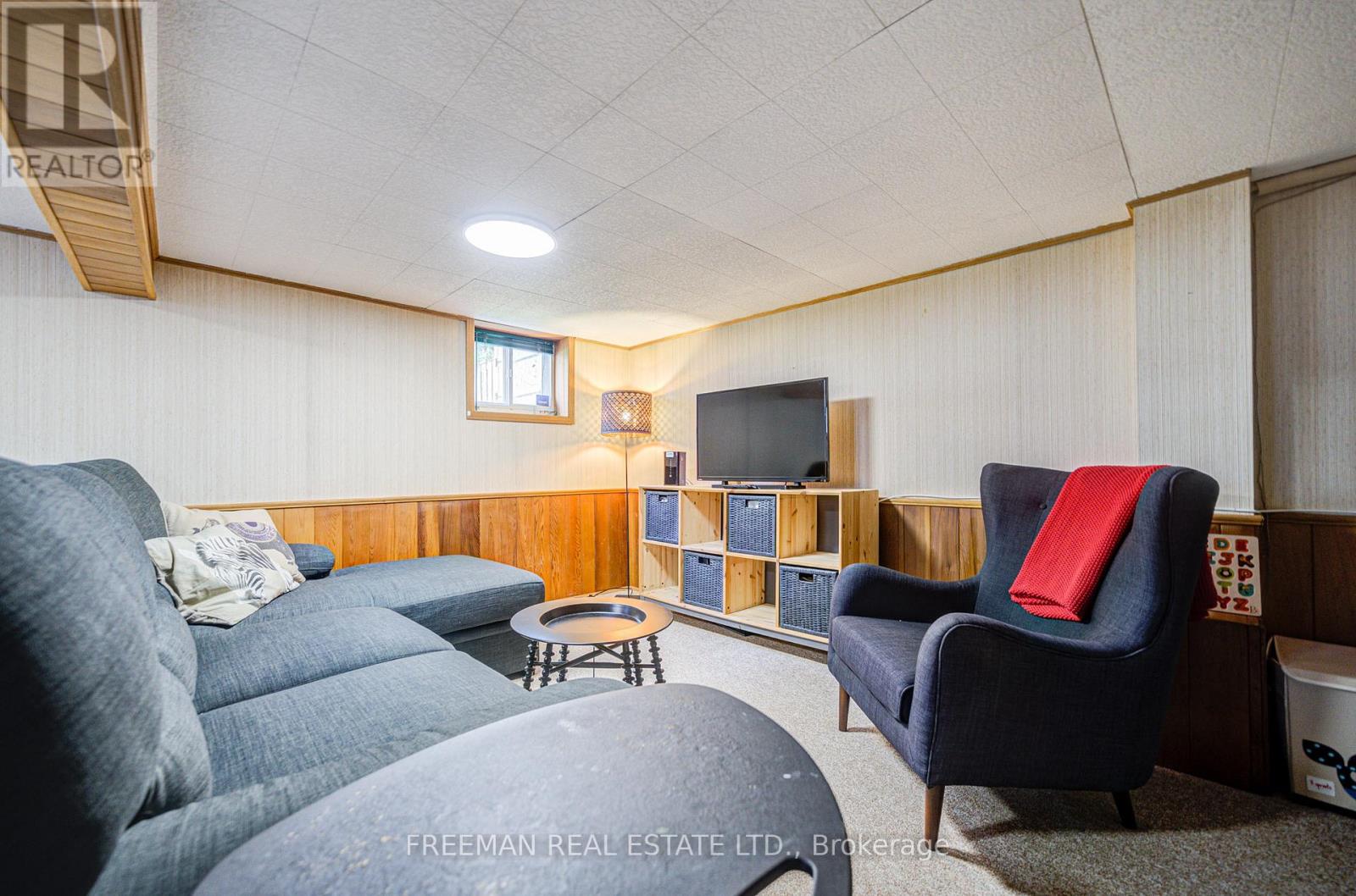 6 Lloyd George Avenue, Toronto, Ontario  M8W 3W4 - Photo 32 - W12409915