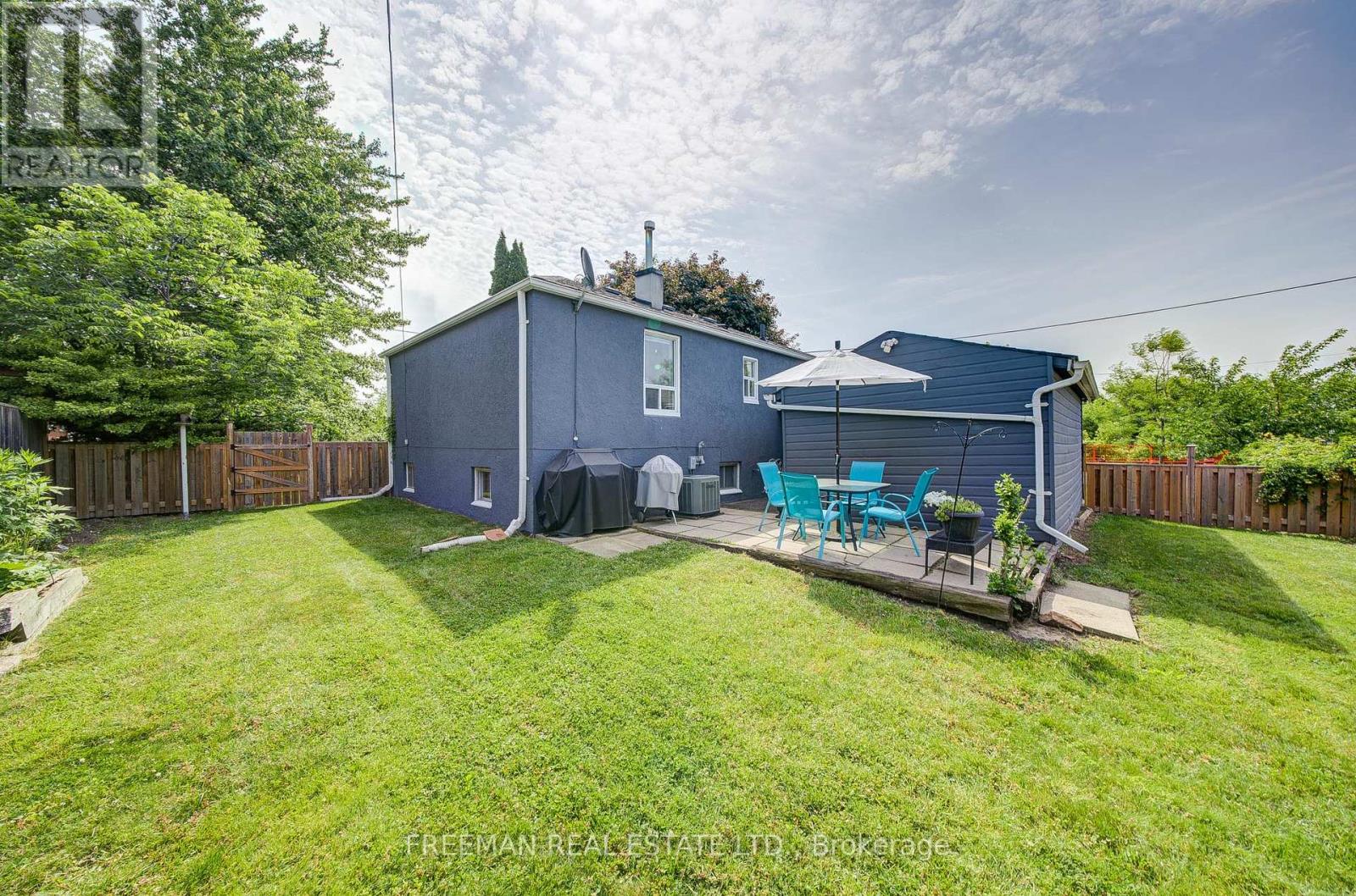 6 Lloyd George Avenue, Toronto, Ontario  M8W 3W4 - Photo 34 - W12409915