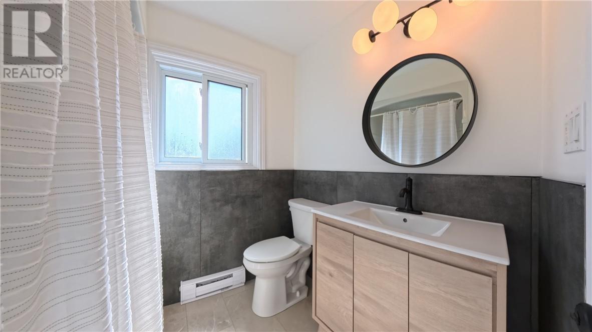 69 Robinson Street W, Little Current, Ontario  P0P 1K0 - Photo 17 - 2124965