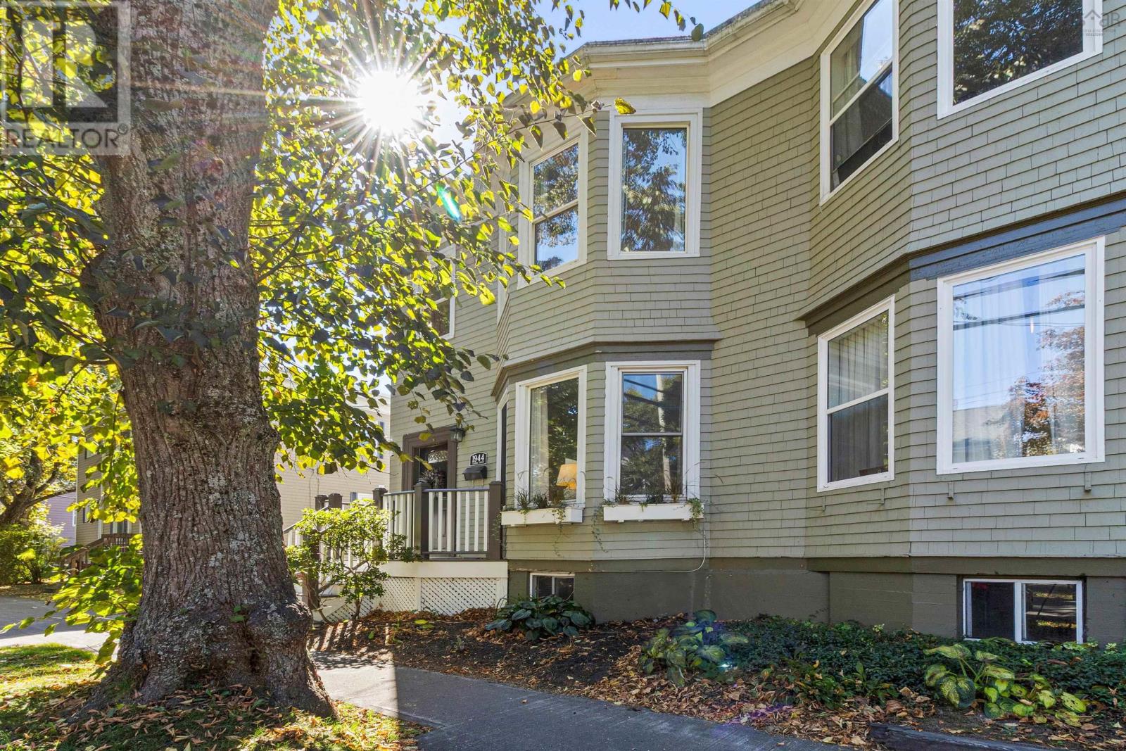 1944 Vernon Street, Halifax, Nova Scotia  B3H 3N9 - Photo 3 - 202524889