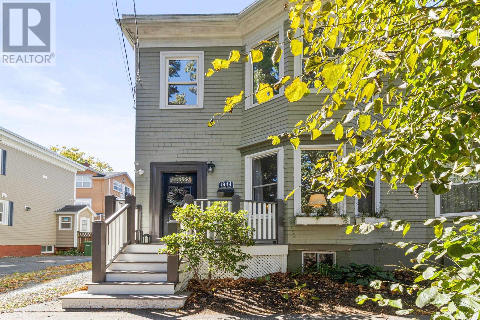 1944 Vernon Street, Halifax, Nova Scotia  B3H 3N9 - Photo 2 - 202524889