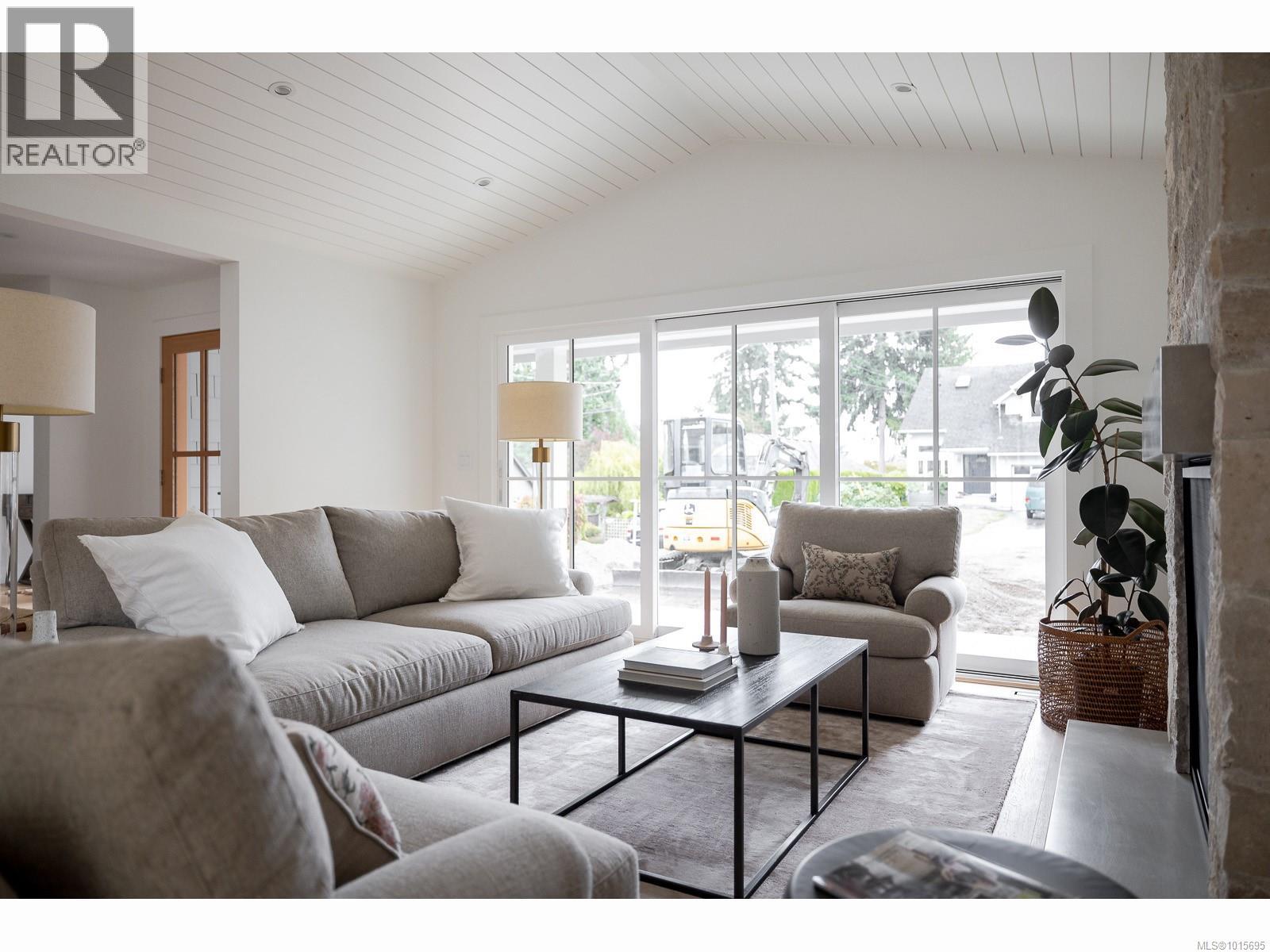 635 Cedar St, Qualicum Beach, British Columbia  V9K 1H2 - Photo 18 - 1015695