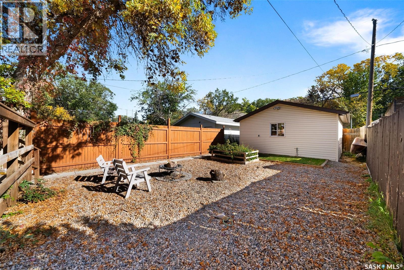 1551 Montague Street, Regina, Saskatchewan  S4T 3J4 - Photo 22 - SK020034