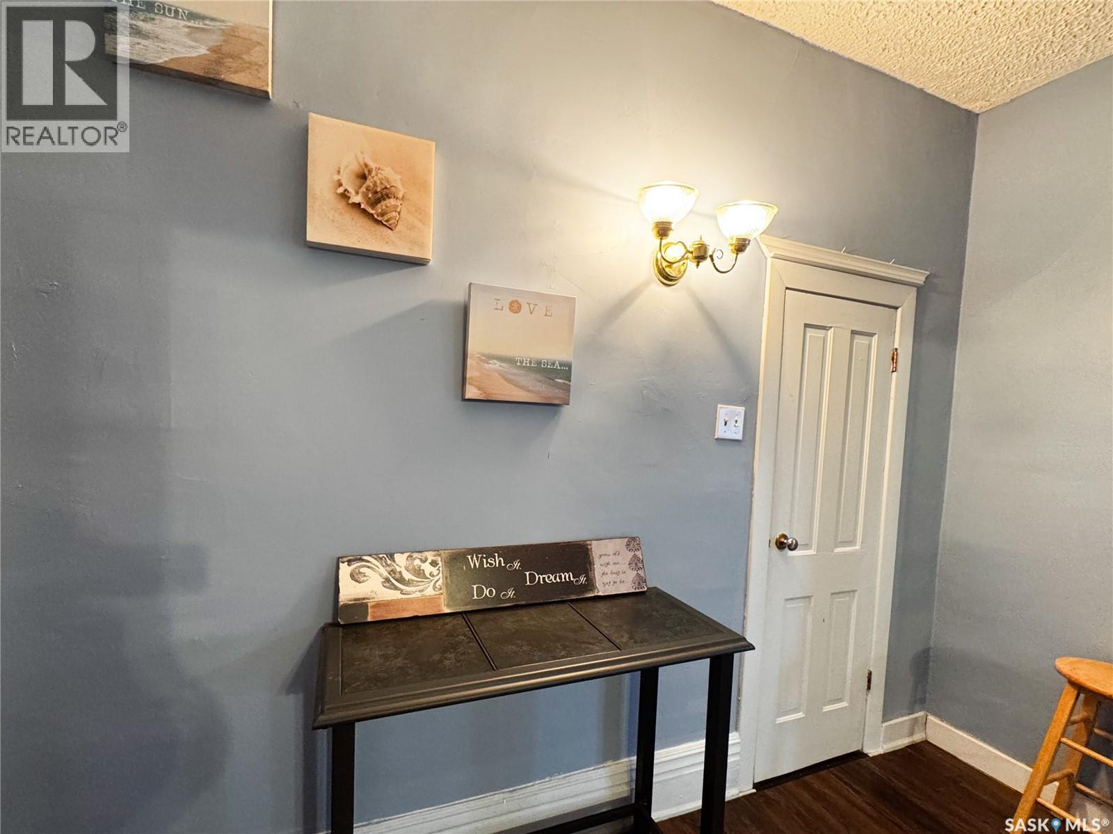 135 6th Avenue Ne, Swift Current, Saskatchewan  S9H 0L7 - Photo 13 - SK020029