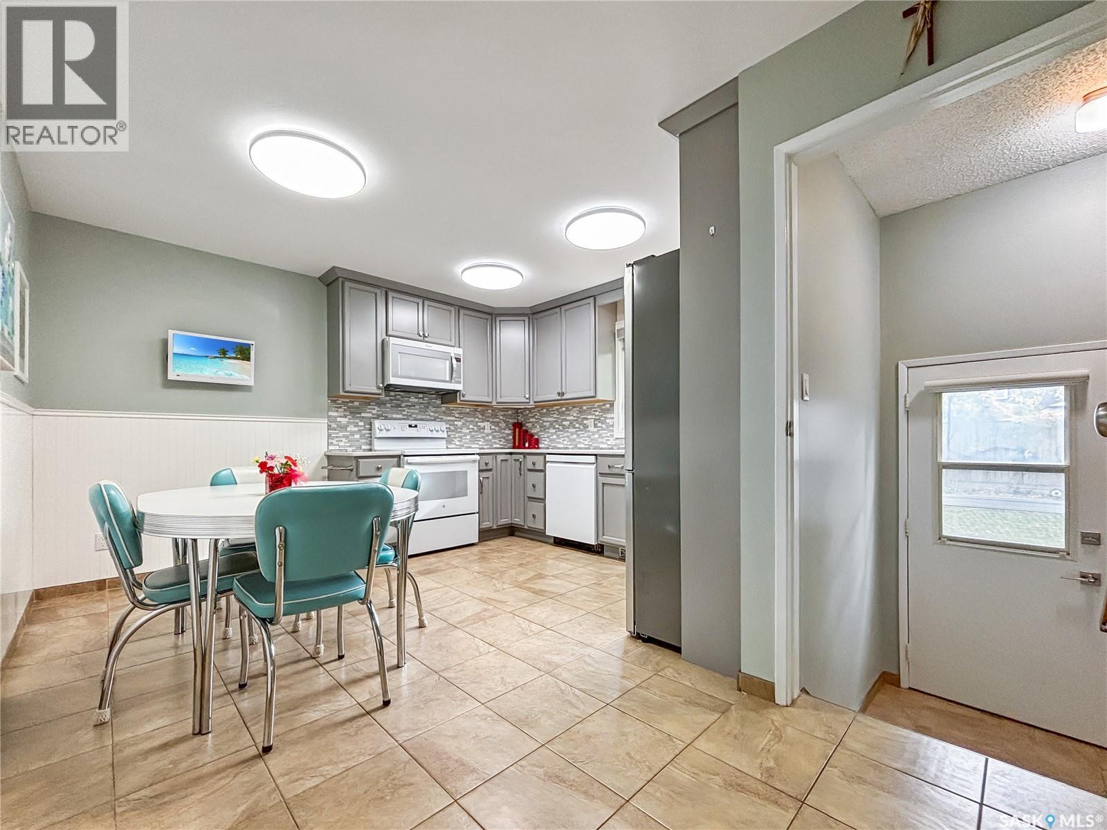 323 Tobin Crescent, Saskatoon, Saskatchewan  S7K 4N4 - Photo 10 - SK020020