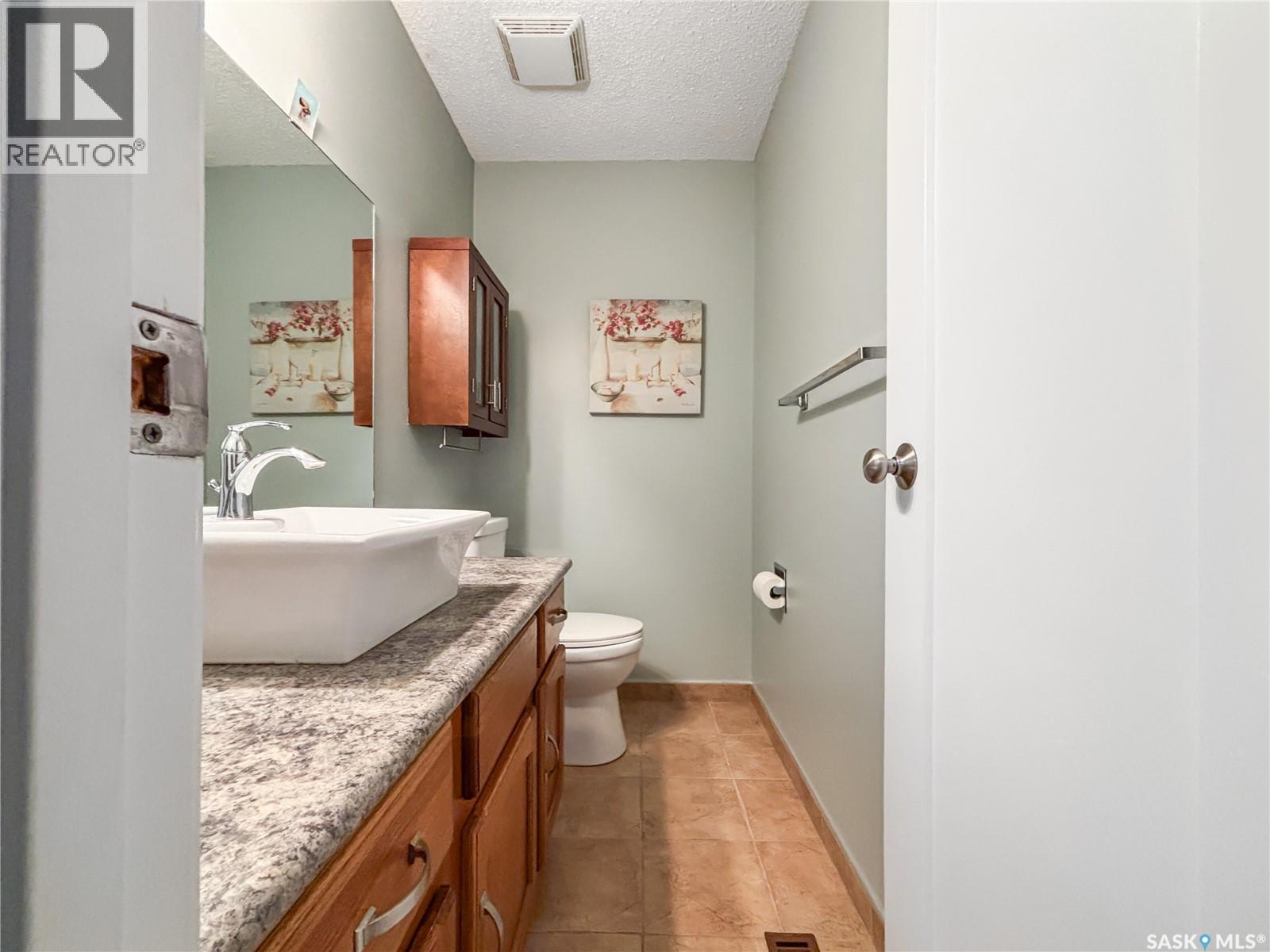 323 Tobin Crescent, Saskatoon, Saskatchewan  S7K 4N4 - Photo 18 - SK020020