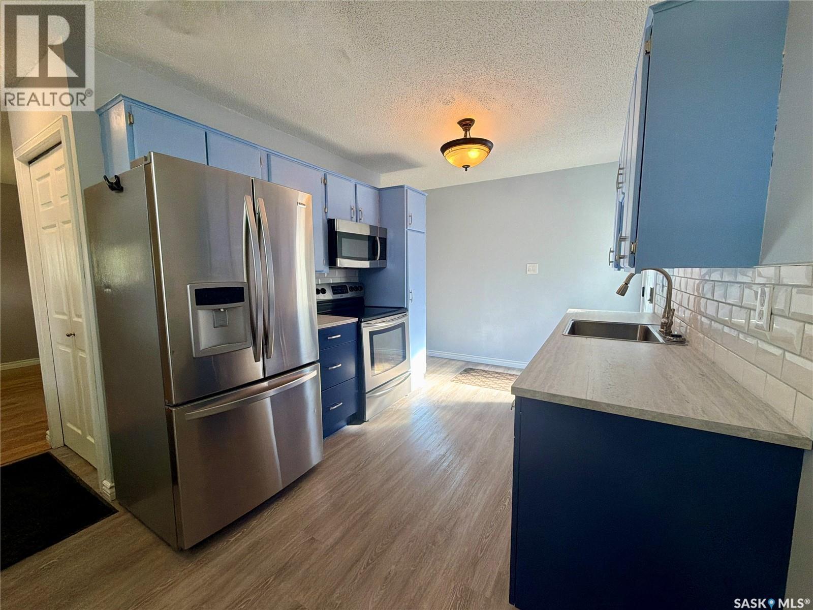15 Marshall Crescent, Regina, Saskatchewan  S4R 4Y8 - Photo 4 - SK019976