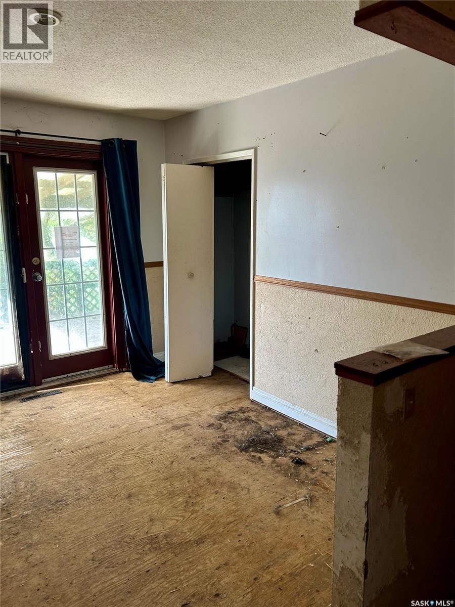 108 1st Avenue W, Montmartre, Saskatchewan  S0G 3M0 - Photo 12 - SK019905