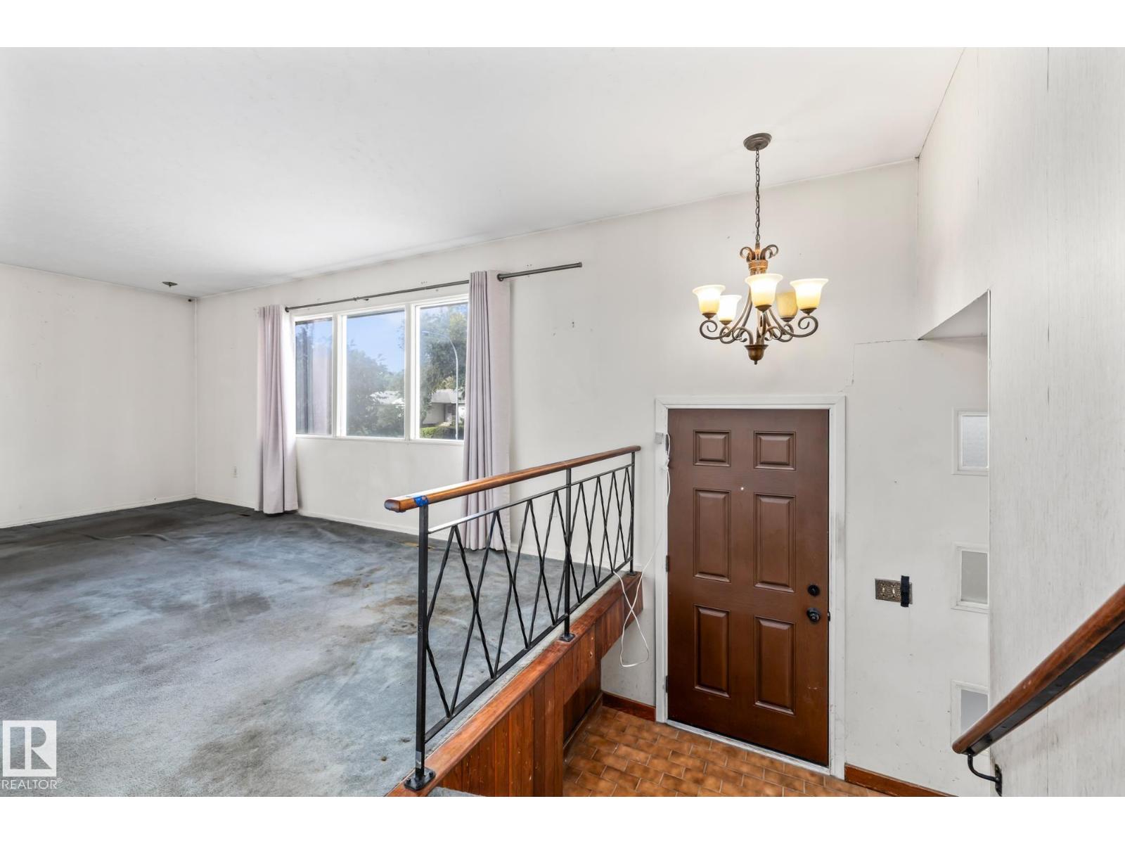 15913 94 Av Nw, Edmonton, Alberta  T5R 5K9 - Photo 11 - E4460626