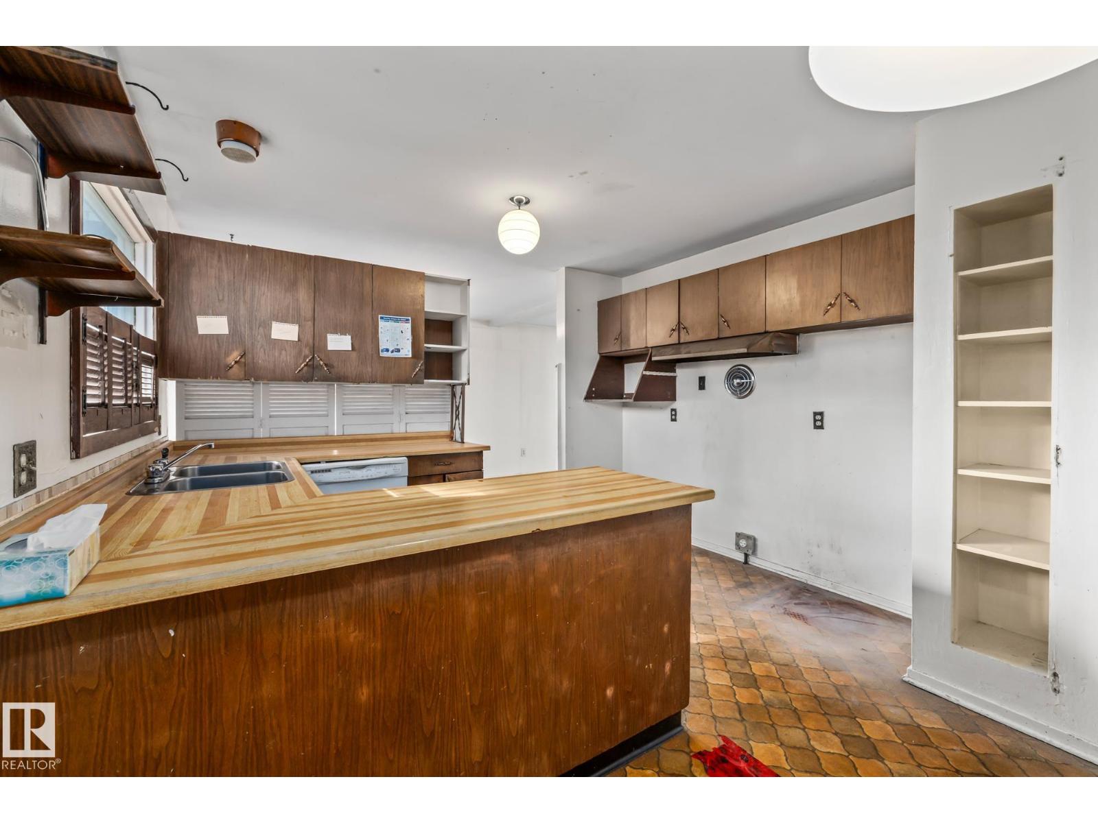 15913 94 Av Nw, Edmonton, Alberta  T5R 5K9 - Photo 21 - E4460626