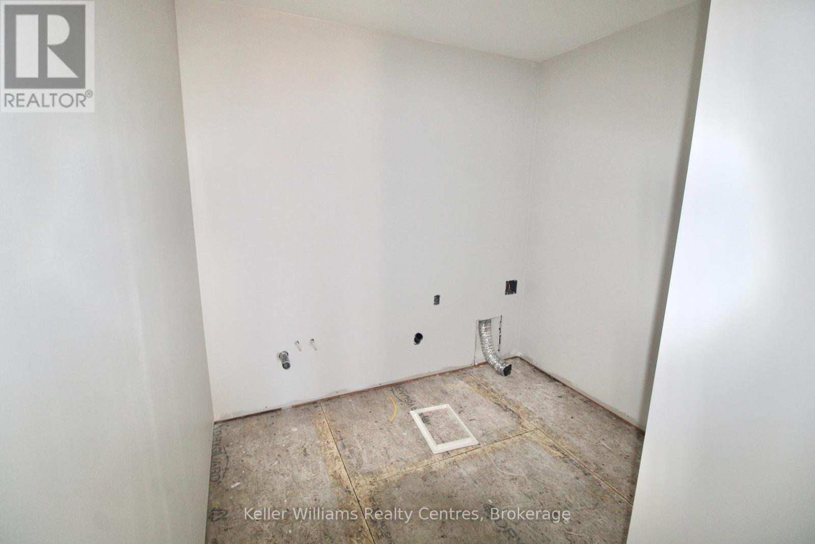 770 18th Street, Hanover, Ontario  N4N 0C7 - Photo 10 - X12333745