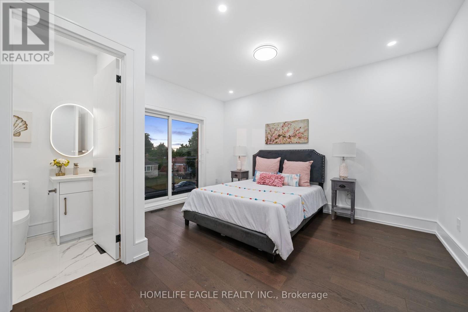 11 Glen Muir Drive, Toronto, Ontario  M1M 2C6 - Photo 18 - E12405077