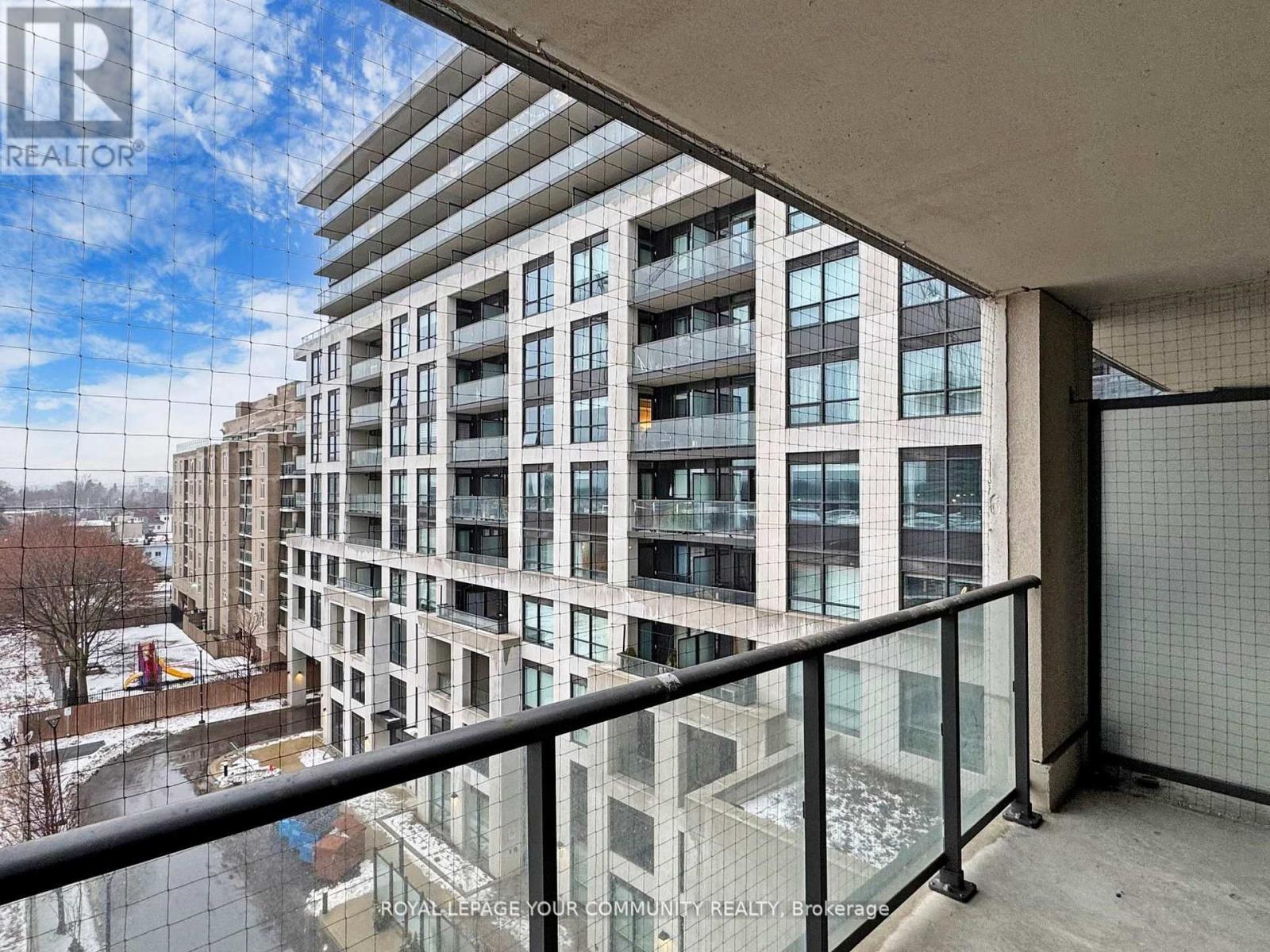 525 - 8 Trent Avenue, Toronto, Ontario  M4C 0A6 - Photo 8 - E12442530