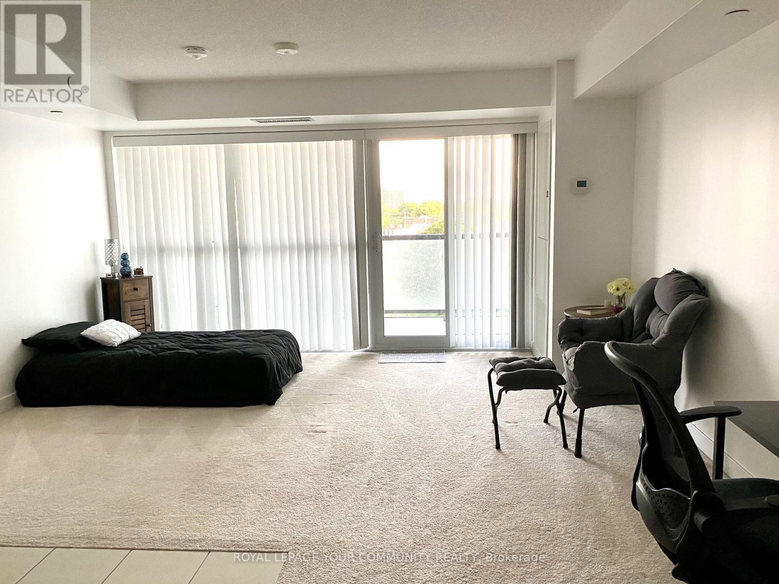 525 - 8 Trent Avenue, Toronto, Ontario  M4C 0A6 - Photo 4 - E12442530