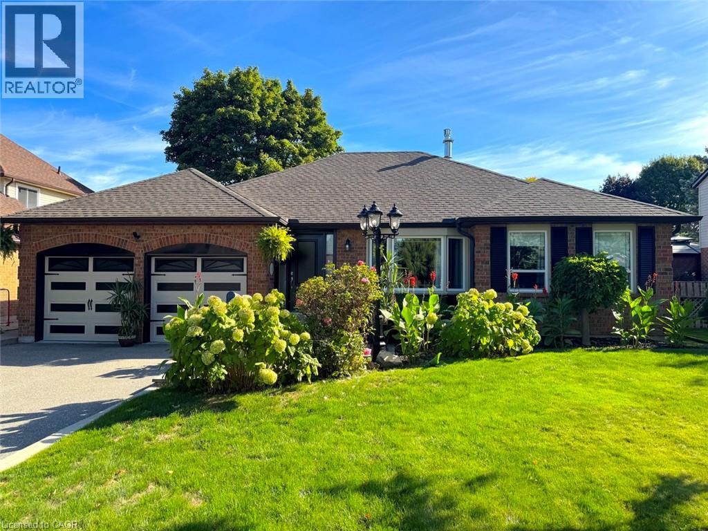 375 MELANIE Crescent, Ancaster, Ontario