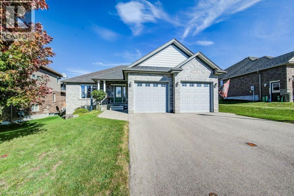 94 Andrews Drive W, Drayton, Ontario  N0G 1P0 - Photo 2 - 40775830
