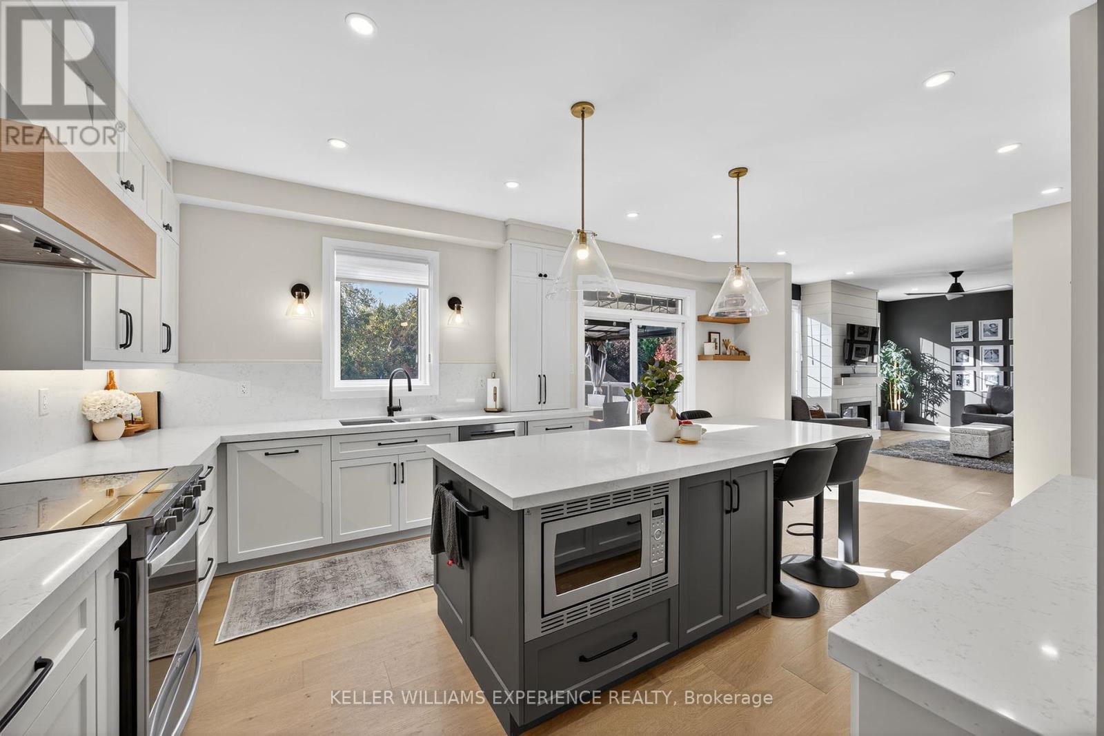 50 Regalia Way, Barrie (Innis-Shore), Ontario  L4M 7H8 - Photo 6 - S12442595
