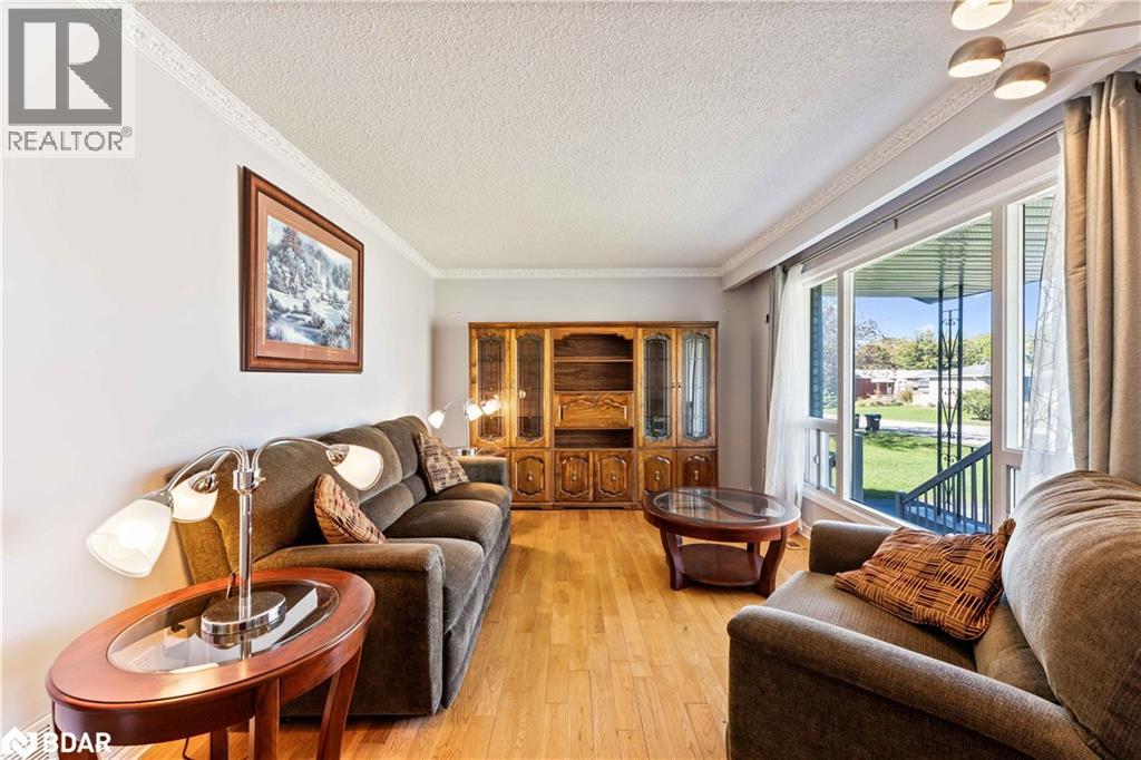 6 Sandsprings Crescent, Angus, Ontario  L0M 1B0 - Photo 4 - 40772343