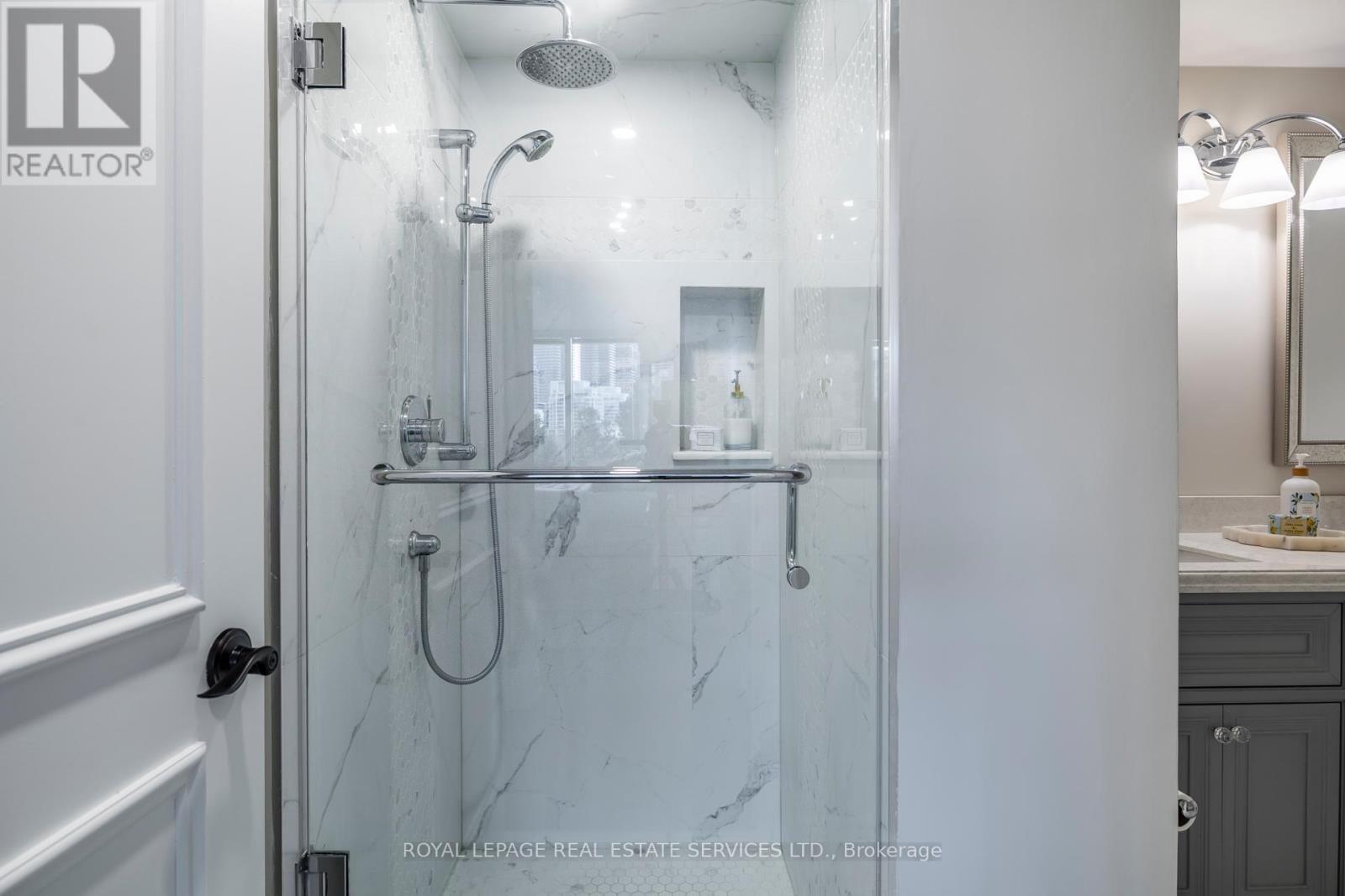 309 - 1 Palace Pier Court, Toronto, Ontario  M8V 3W9 - Photo 7 - W12422298