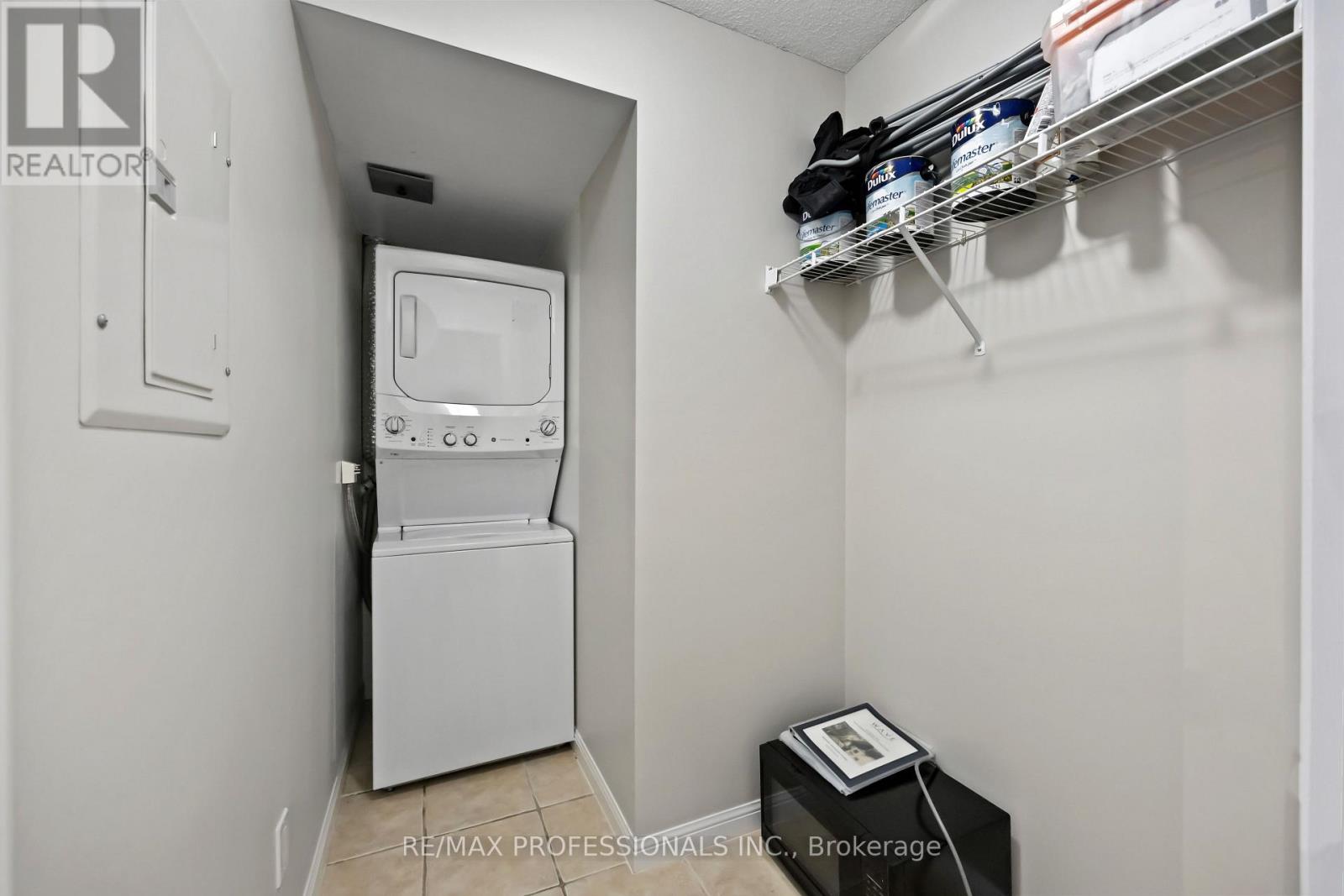 208 - 4 Elsinore Path, Toronto, Ontario  M8V 4G7 - Photo 10 - W12438785