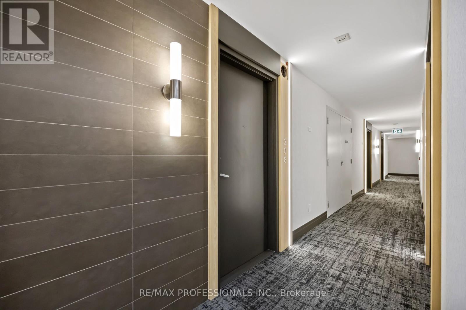 208 - 4 Elsinore Path, Toronto, Ontario  M8V 4G7 - Photo 4 - W12438785