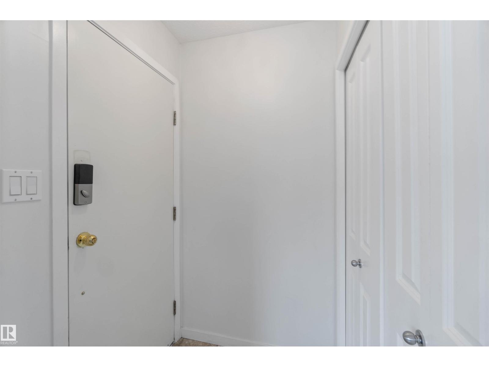 9339 175 Av Nw, Edmonton, Alberta  T5Z 2C7 - Photo 15 - E4460627