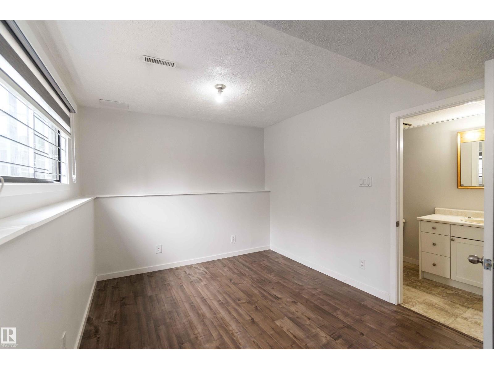 9339 175 Av Nw, Edmonton, Alberta  T5Z 2C7 - Photo 27 - E4460627