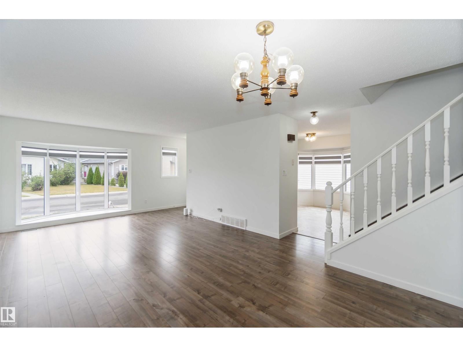 9339 175 Av Nw, Edmonton, Alberta  T5Z 2C7 - Photo 3 - E4460627