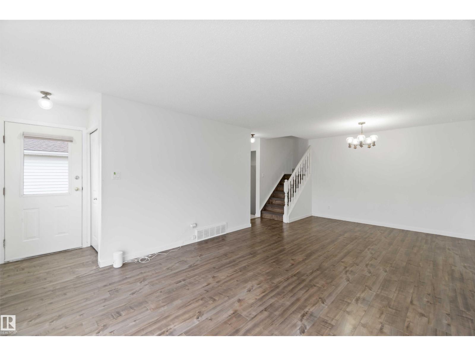 9339 175 Av Nw, Edmonton, Alberta  T5Z 2C7 - Photo 6 - E4460627