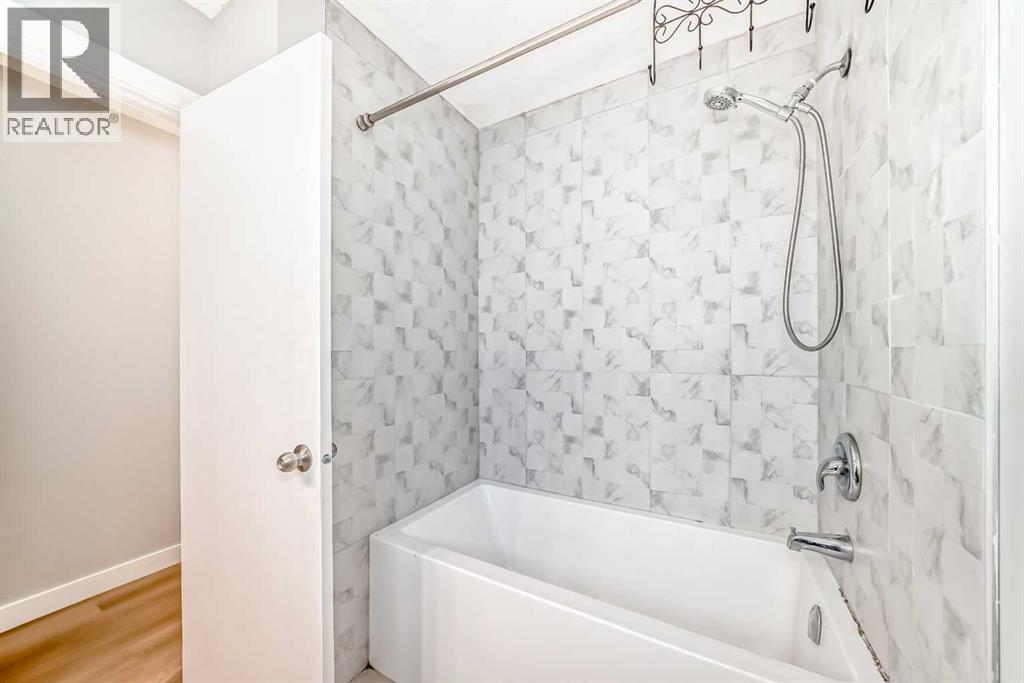656 Woodbine Boulevard Sw, Calgary, Alberta  T2W 4W4 - Photo 29 - A2261153