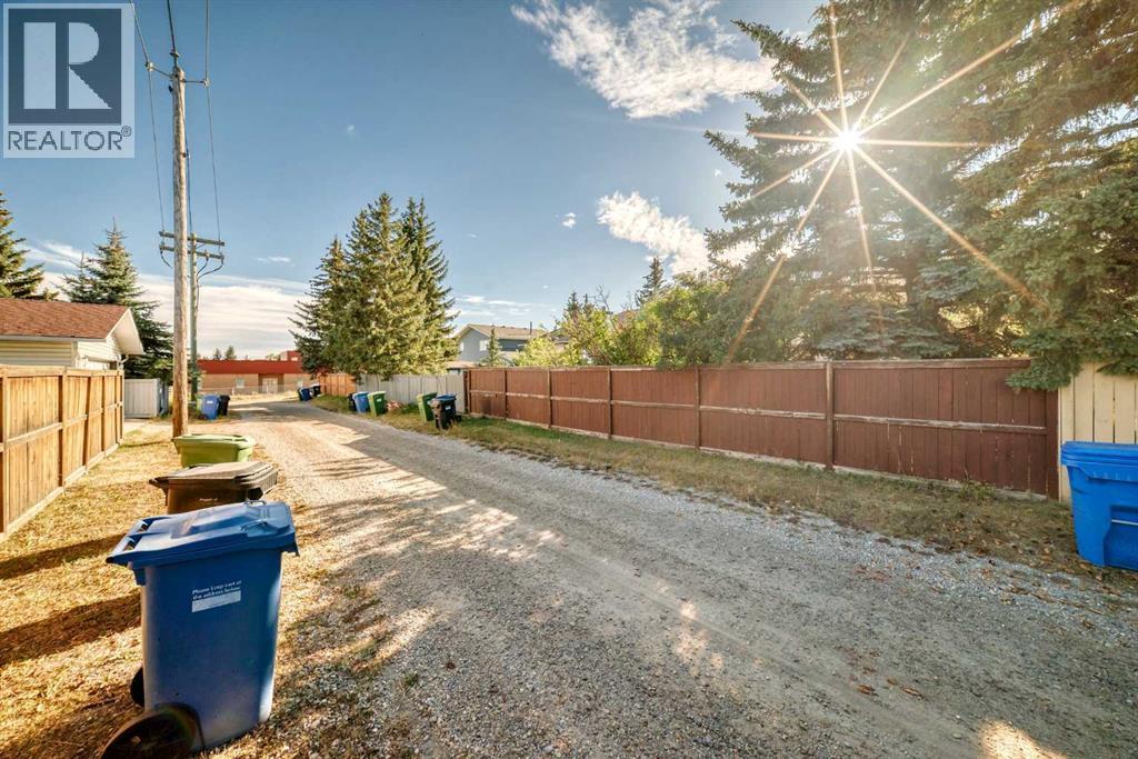 656 Woodbine Boulevard Sw, Calgary, Alberta  T2W 4W4 - Photo 41 - A2261153