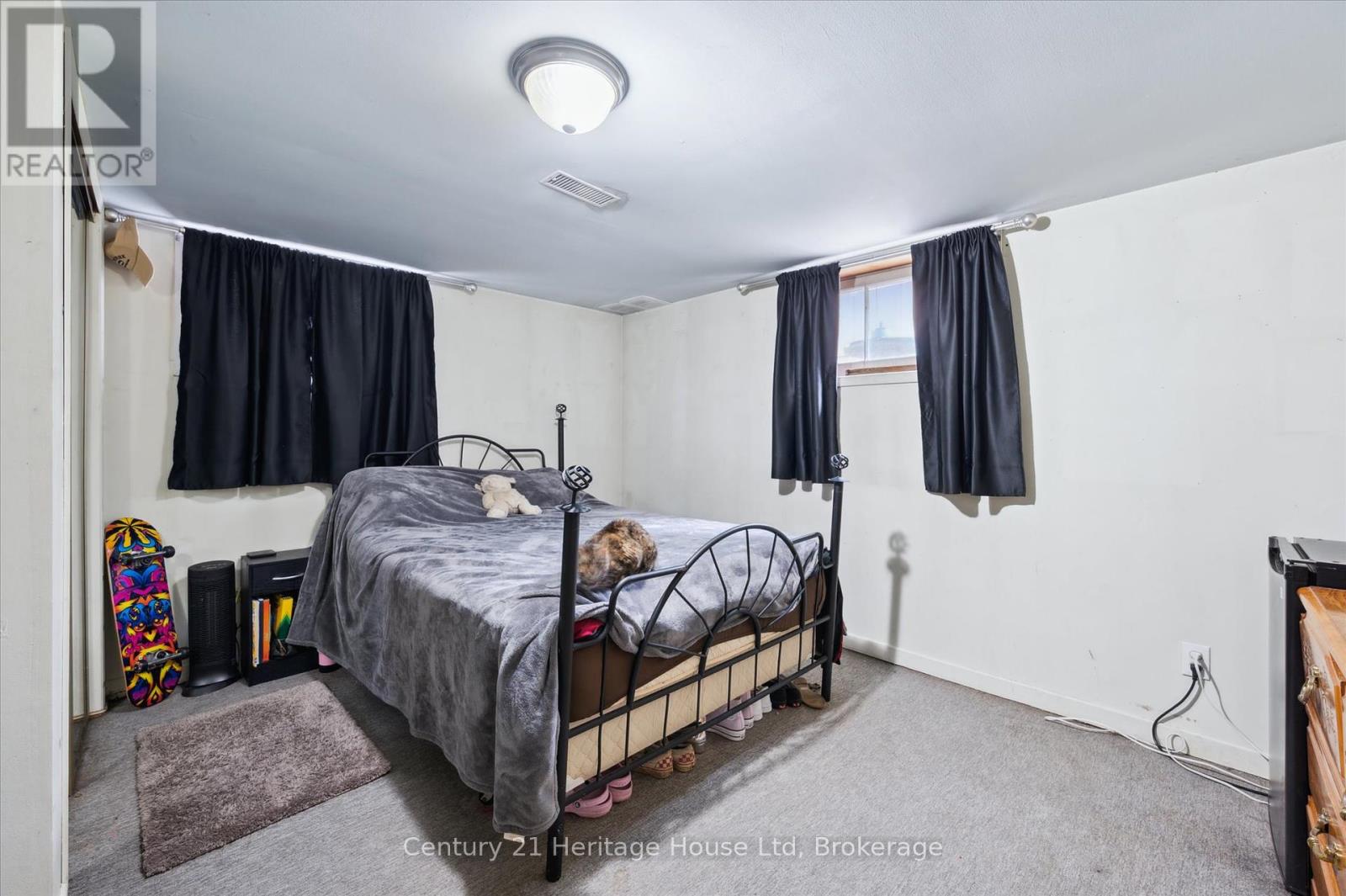 131 Waverley Drive, Guelph, Ontario  N1E 1H1 - Photo 21 - X12442865