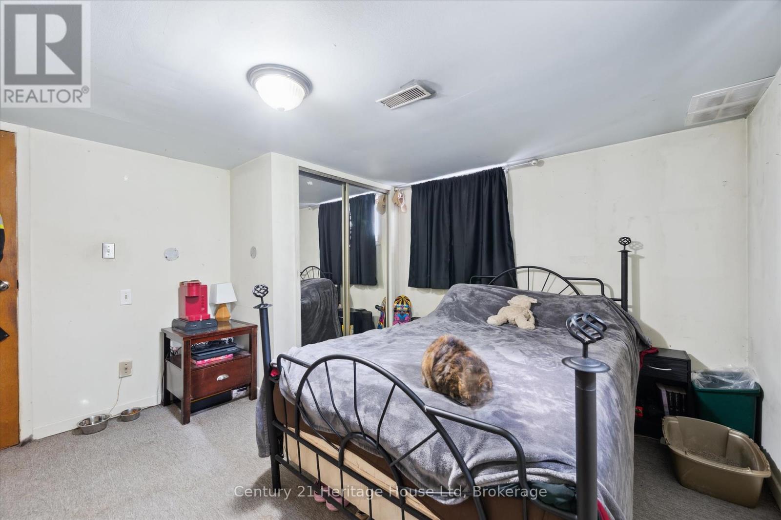 131 Waverley Drive, Guelph, Ontario  N1E 1H1 - Photo 22 - X12442865
