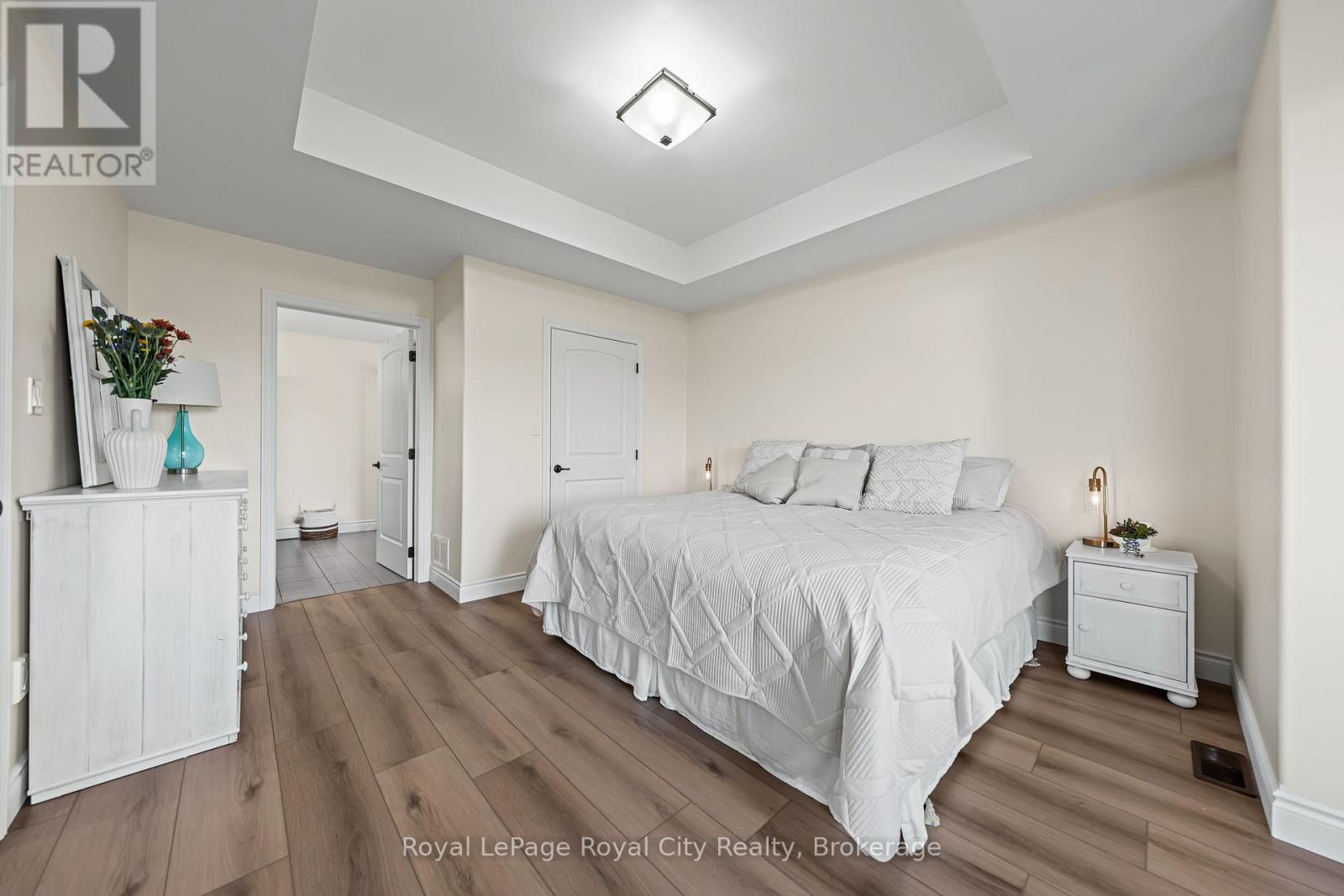 103 Marshall Heights, West Grey, Ontario  N0G 1R0 - Photo 19 - X12442868