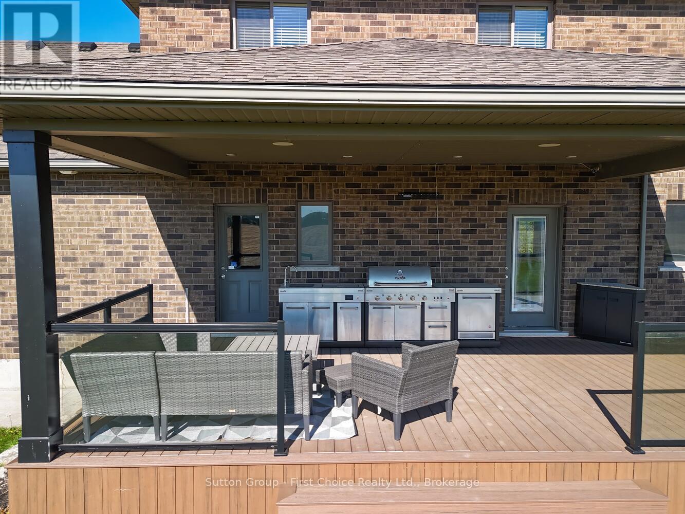 3321 Perth Road 140, Perth South, Ontario  N0K 1V0 - Photo 25 - X12442880