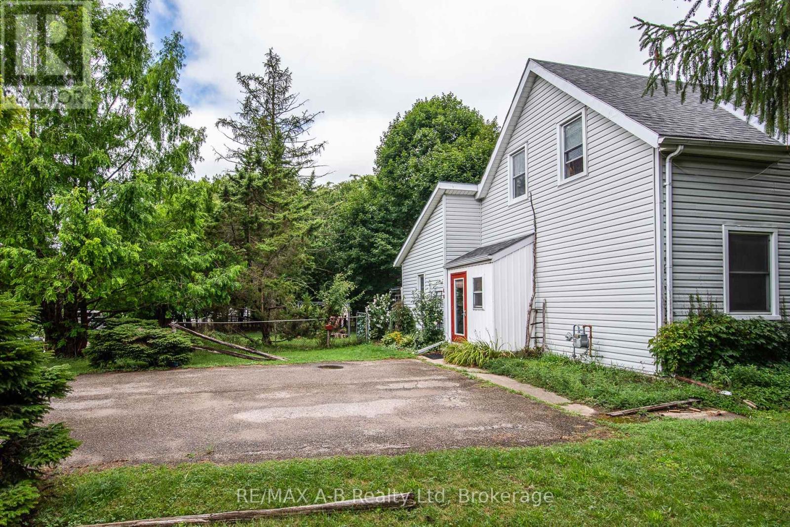 48 Franklin Drive, Stratford, Ontario  N5A 5P2 - Photo 21 - X12442881