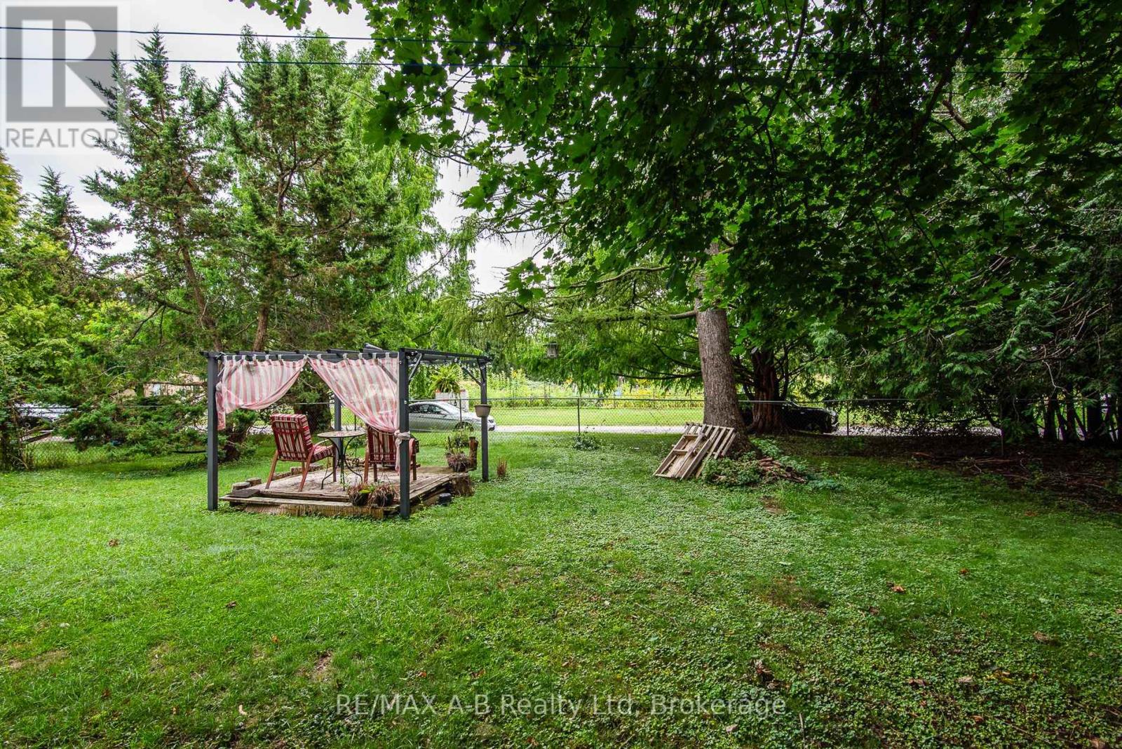 48 Franklin Drive, Stratford, Ontario  N5A 5P2 - Photo 22 - X12442881