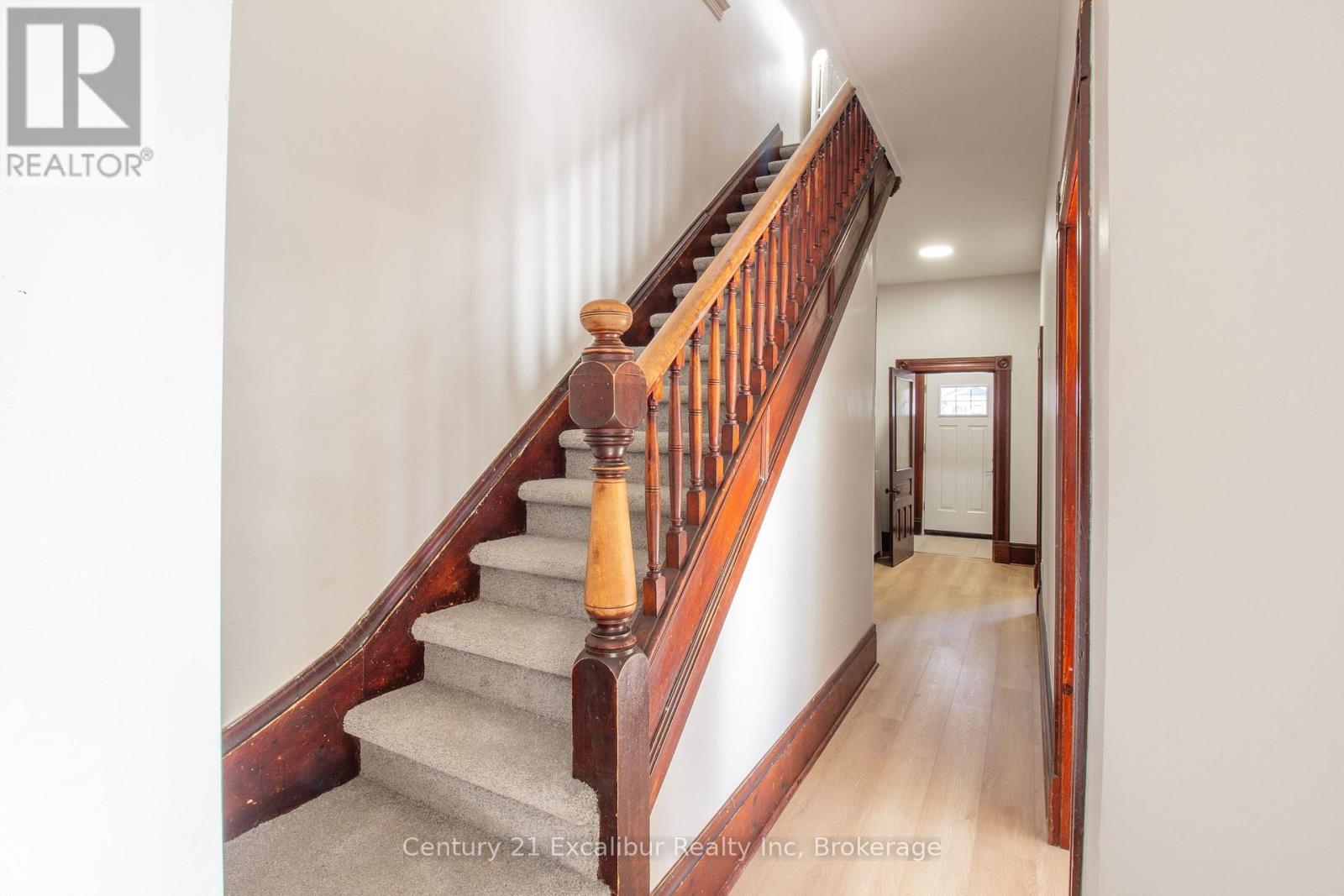 445 St David Street N, Centre Wellington, Ontario  N1M 2K3 - Photo 8 - X12442907