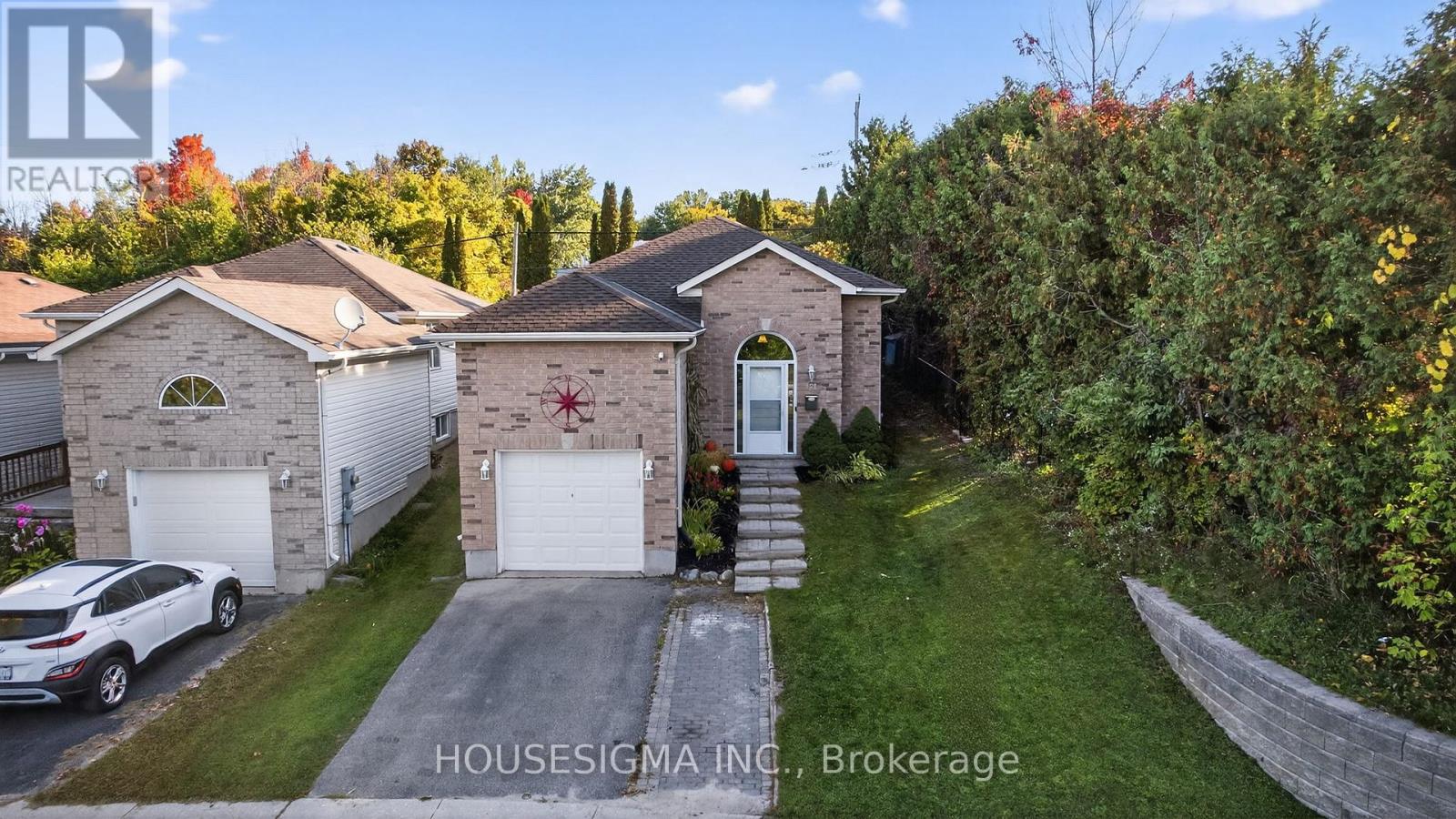 421 Irwin Street, Midland, Ontario  L4R 2V6 - Photo 3 - S12442492