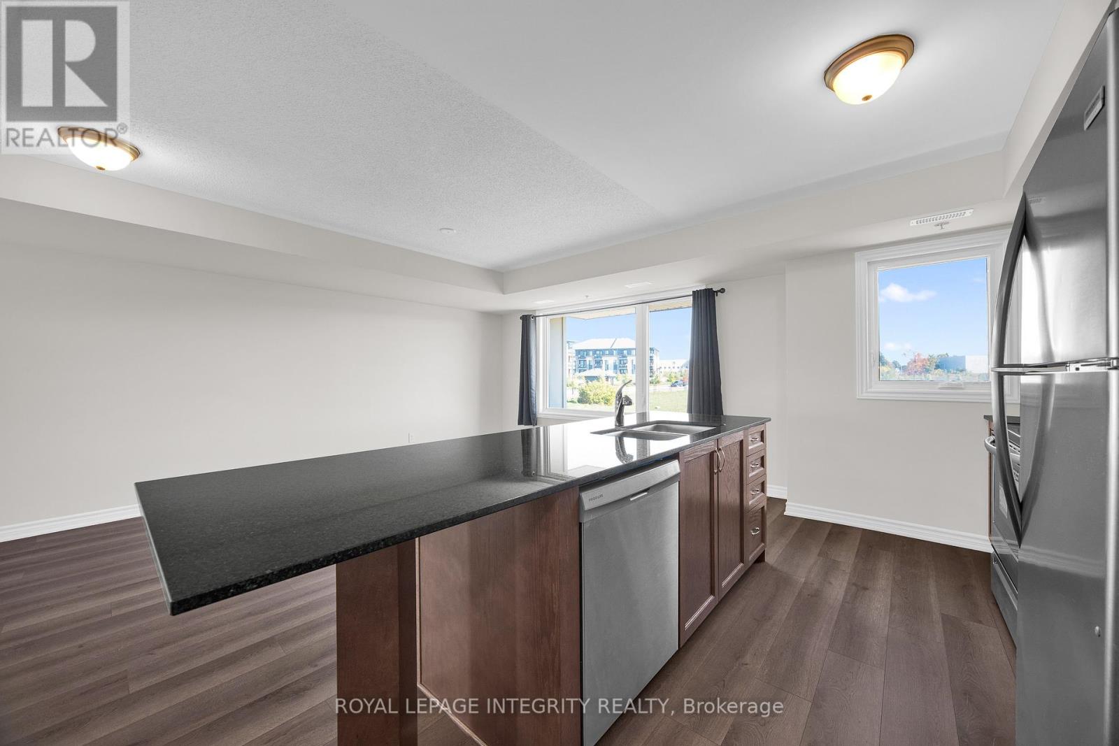 517 Ozawa Private, Ottawa, Ontario  K1K 4Z8 - Photo 12 - X12442879