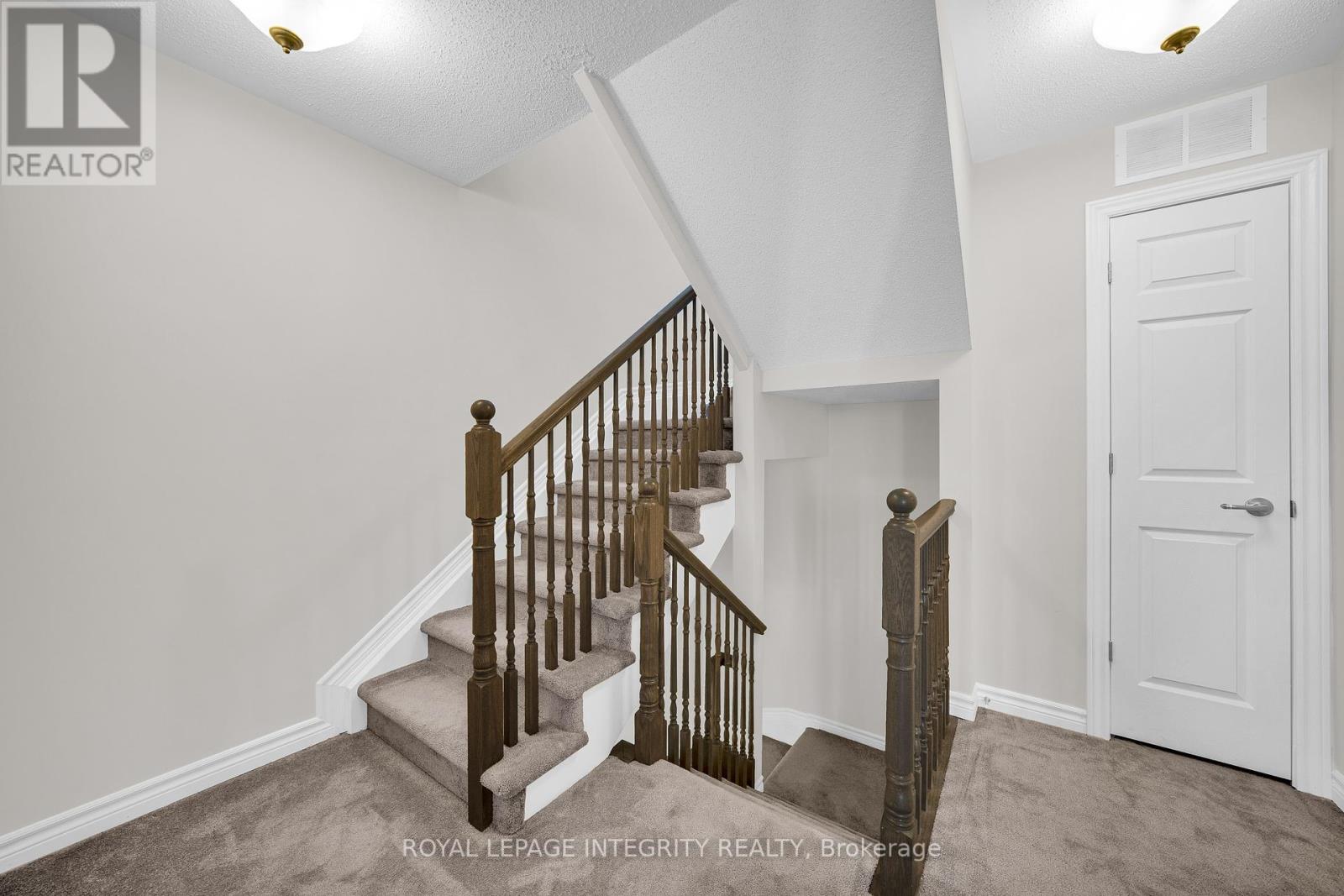 517 Ozawa Private, Ottawa, Ontario  K1K 4Z8 - Photo 16 - X12442879